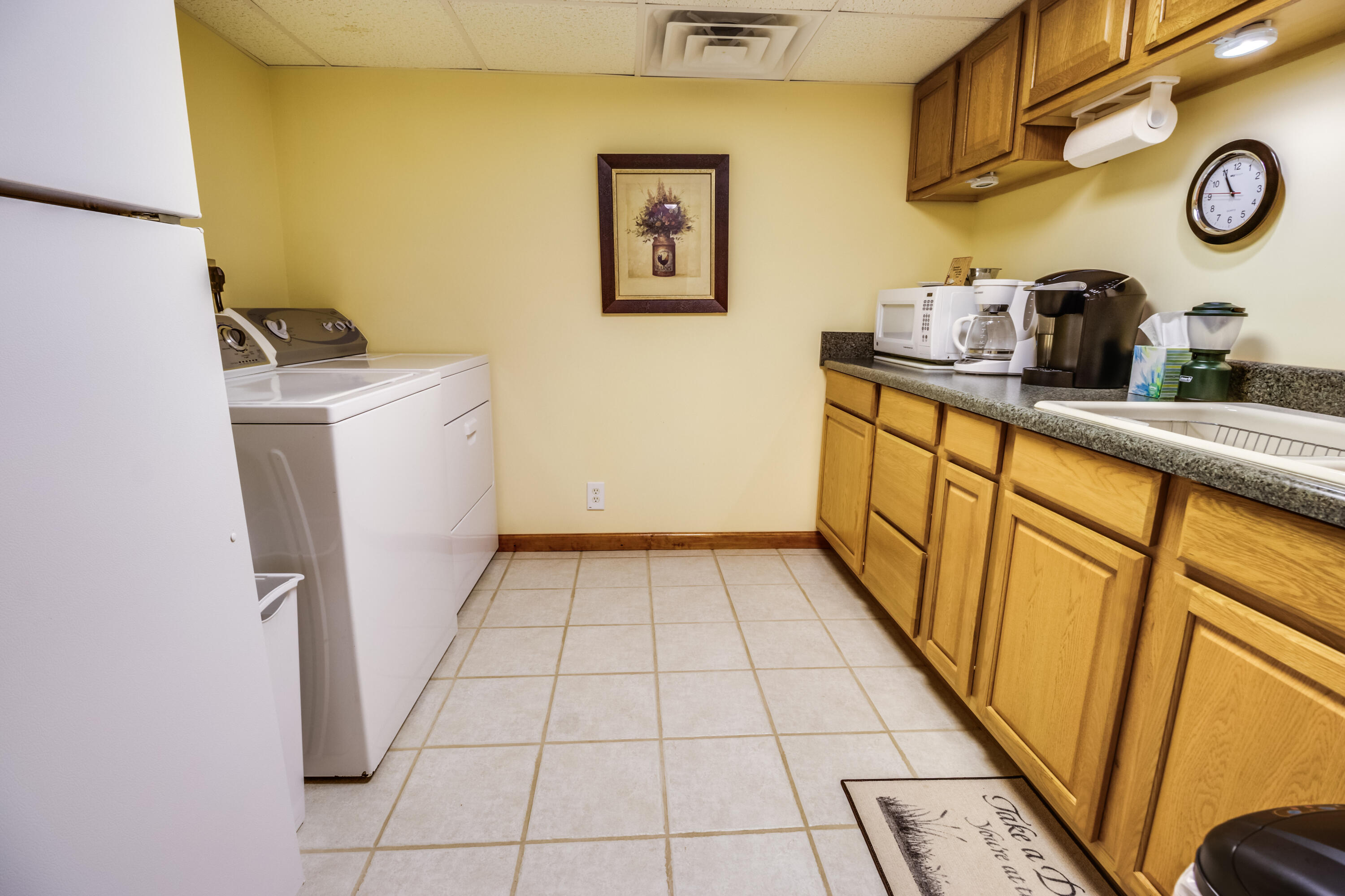 2265 Indian Rd-51