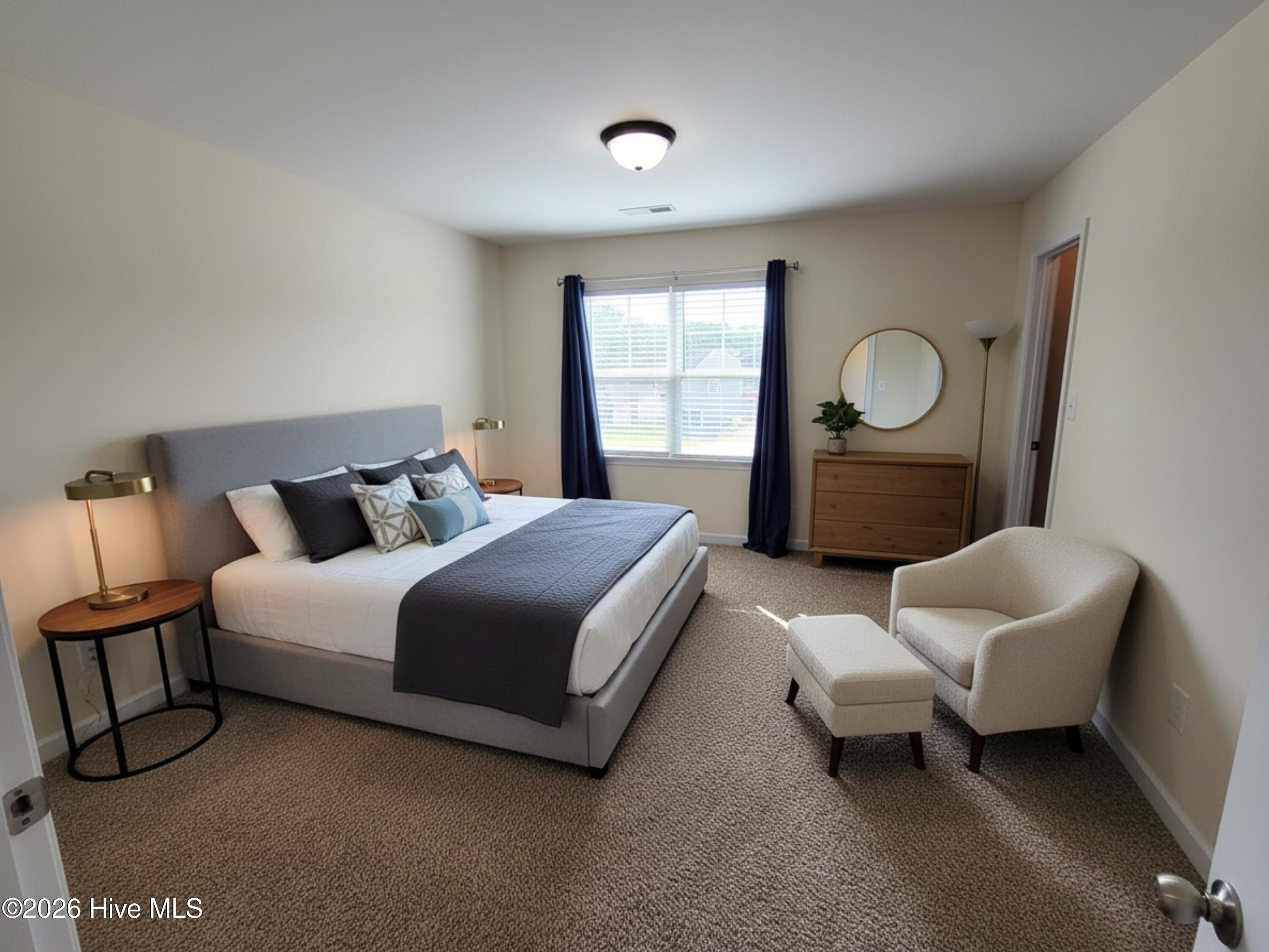 100527843 | Photo 50