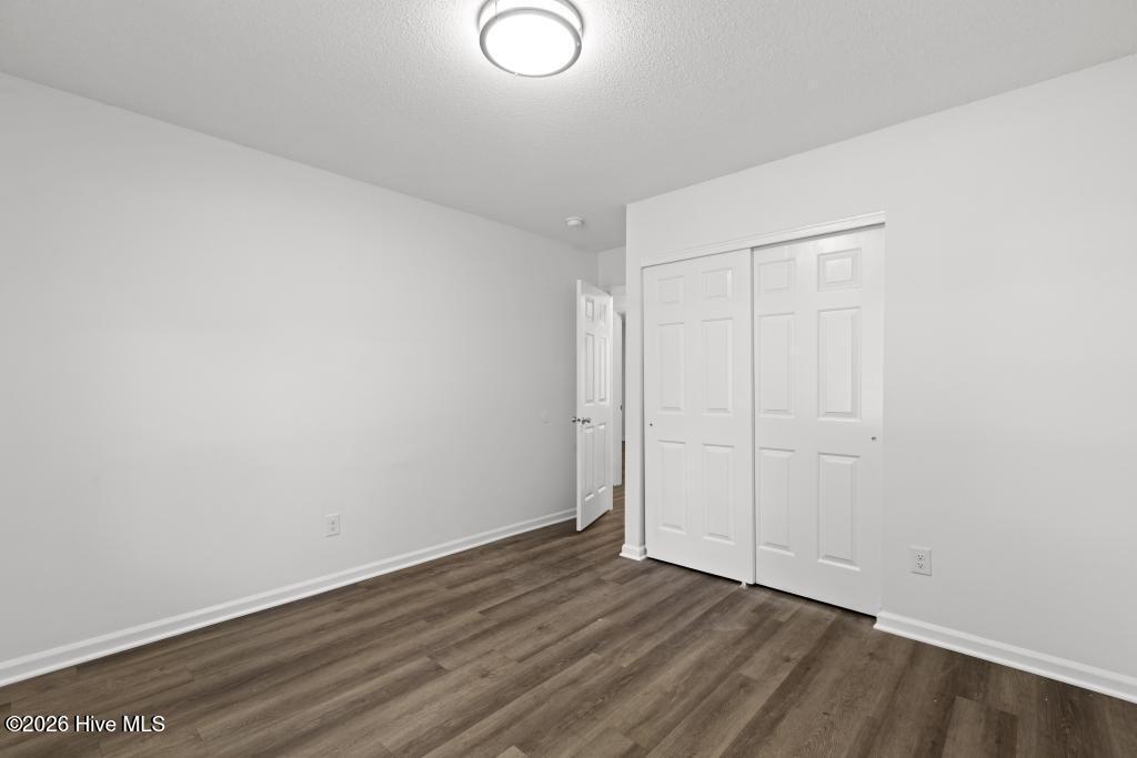 100568069 | Photo 21