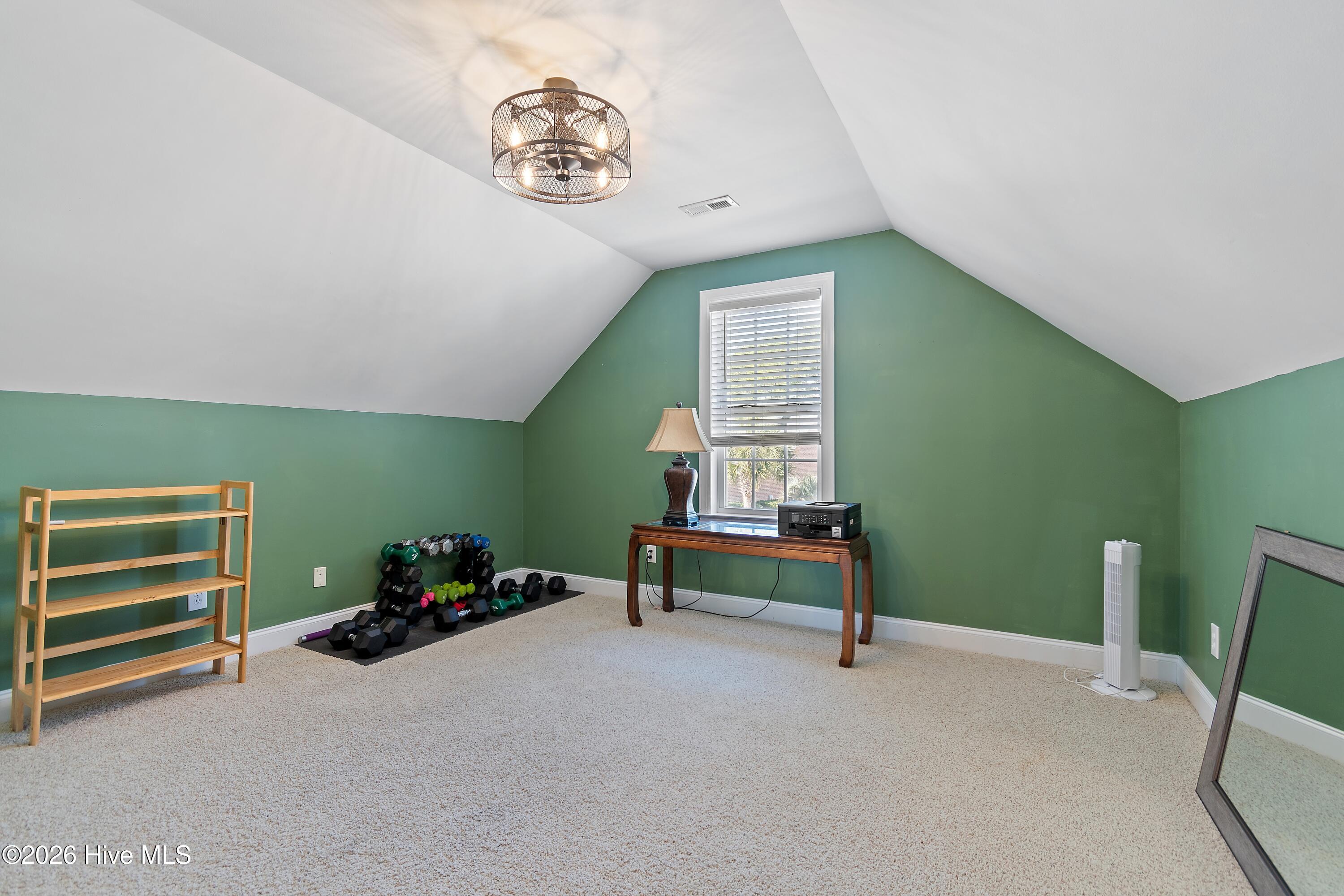 100554573 | Photo 39