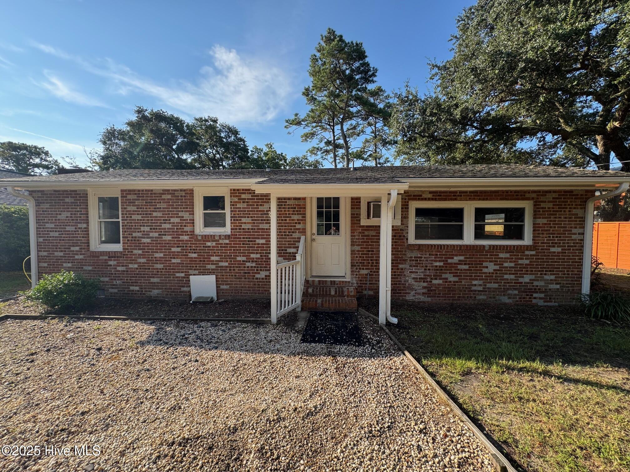 100527099 | Photo 17