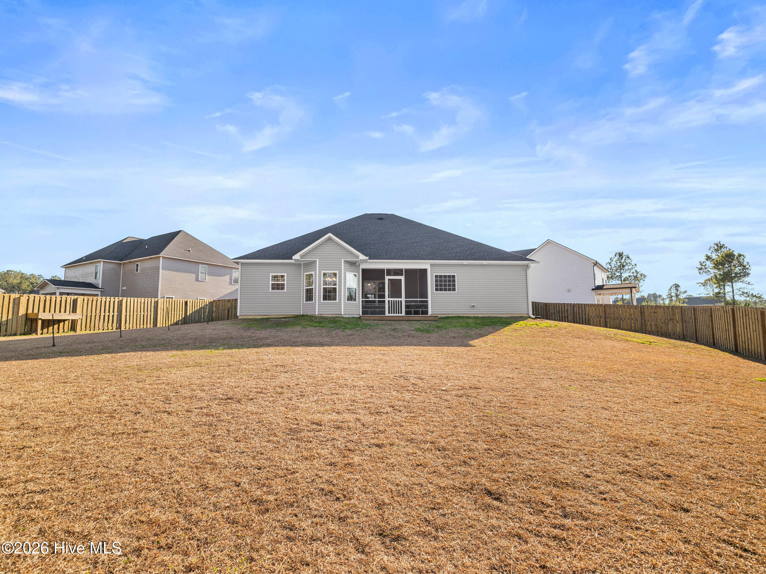 100553436 | Photo 50