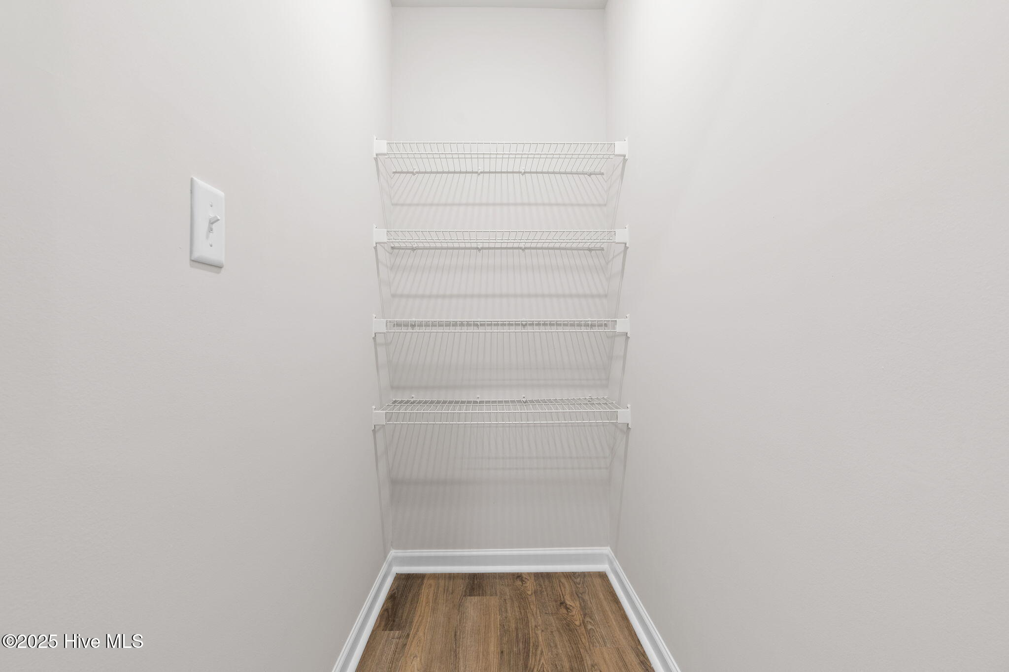 100521892 | Photo 31