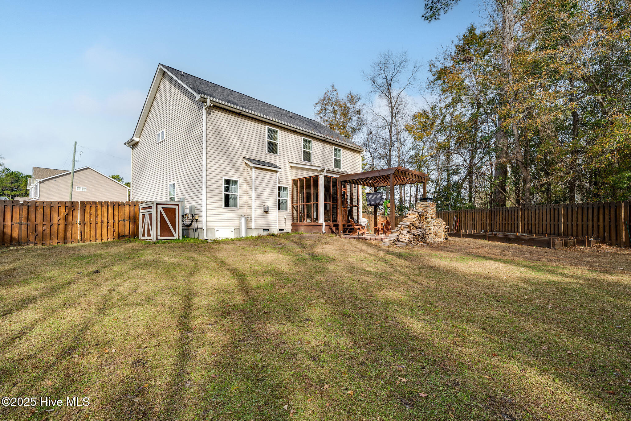 100546826 | Photo 26