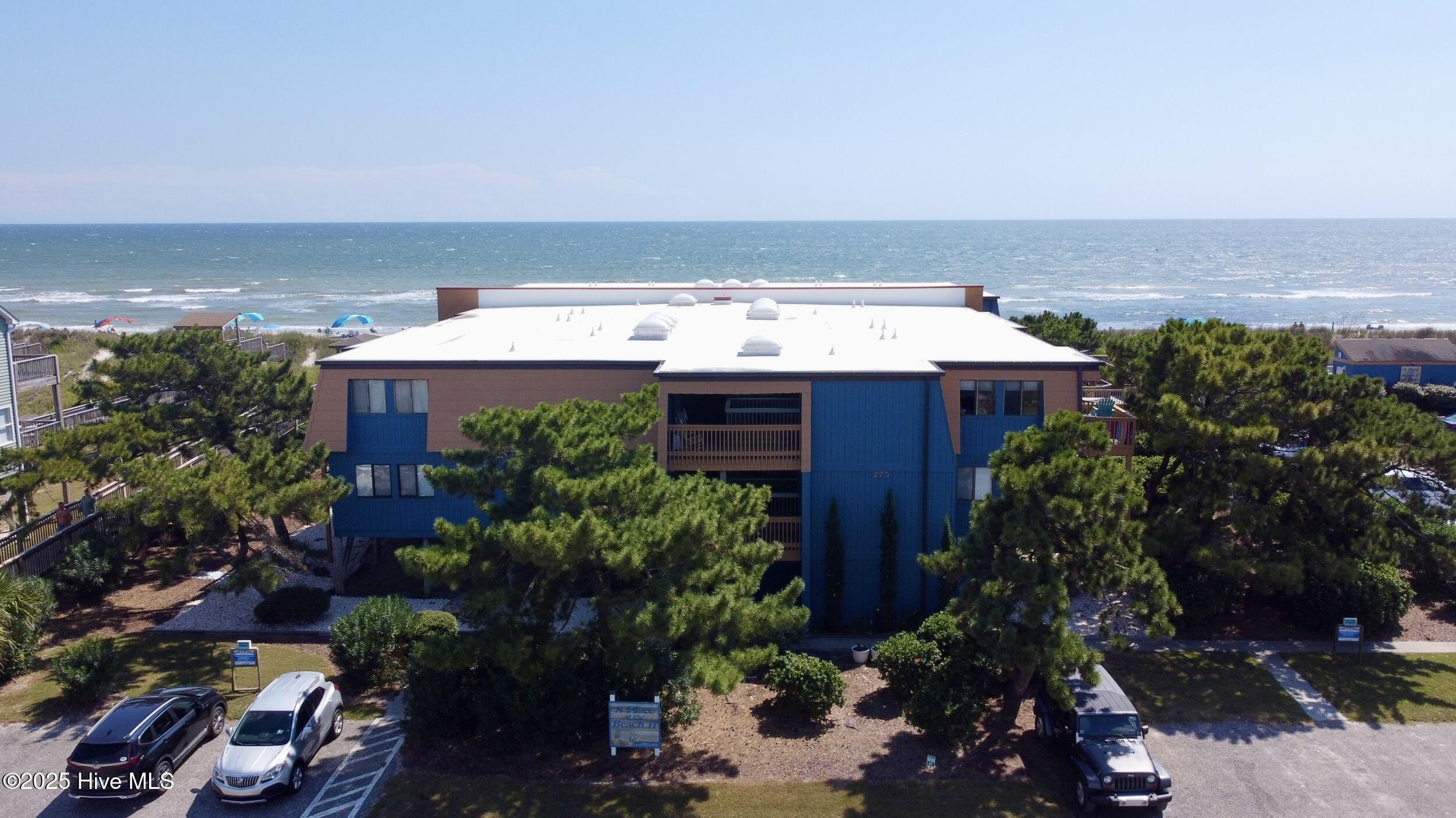 100532180 | Photo 30