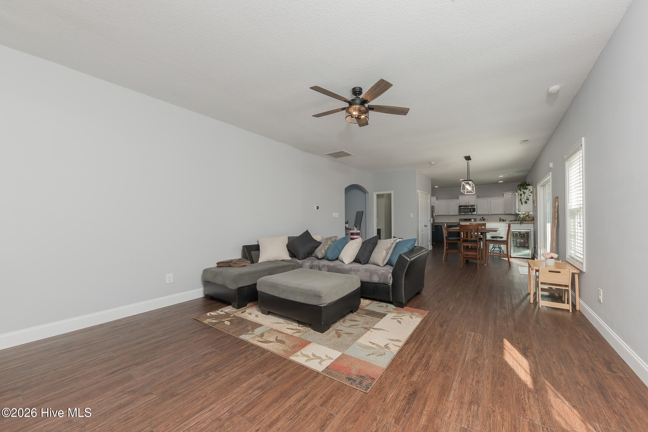 100554751 | Photo 14