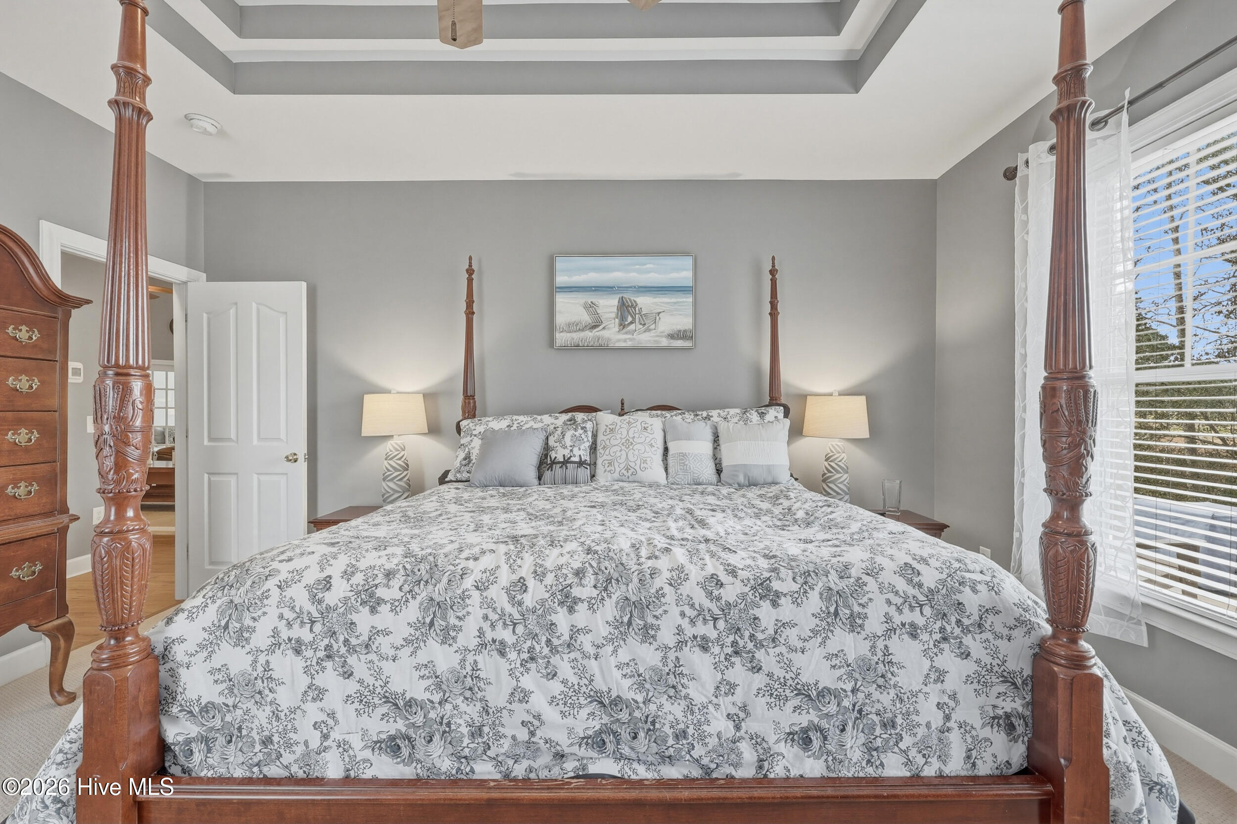 100555932 | Photo 21