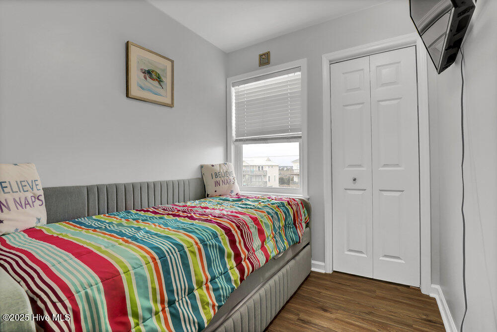 100543816 | Photo 21