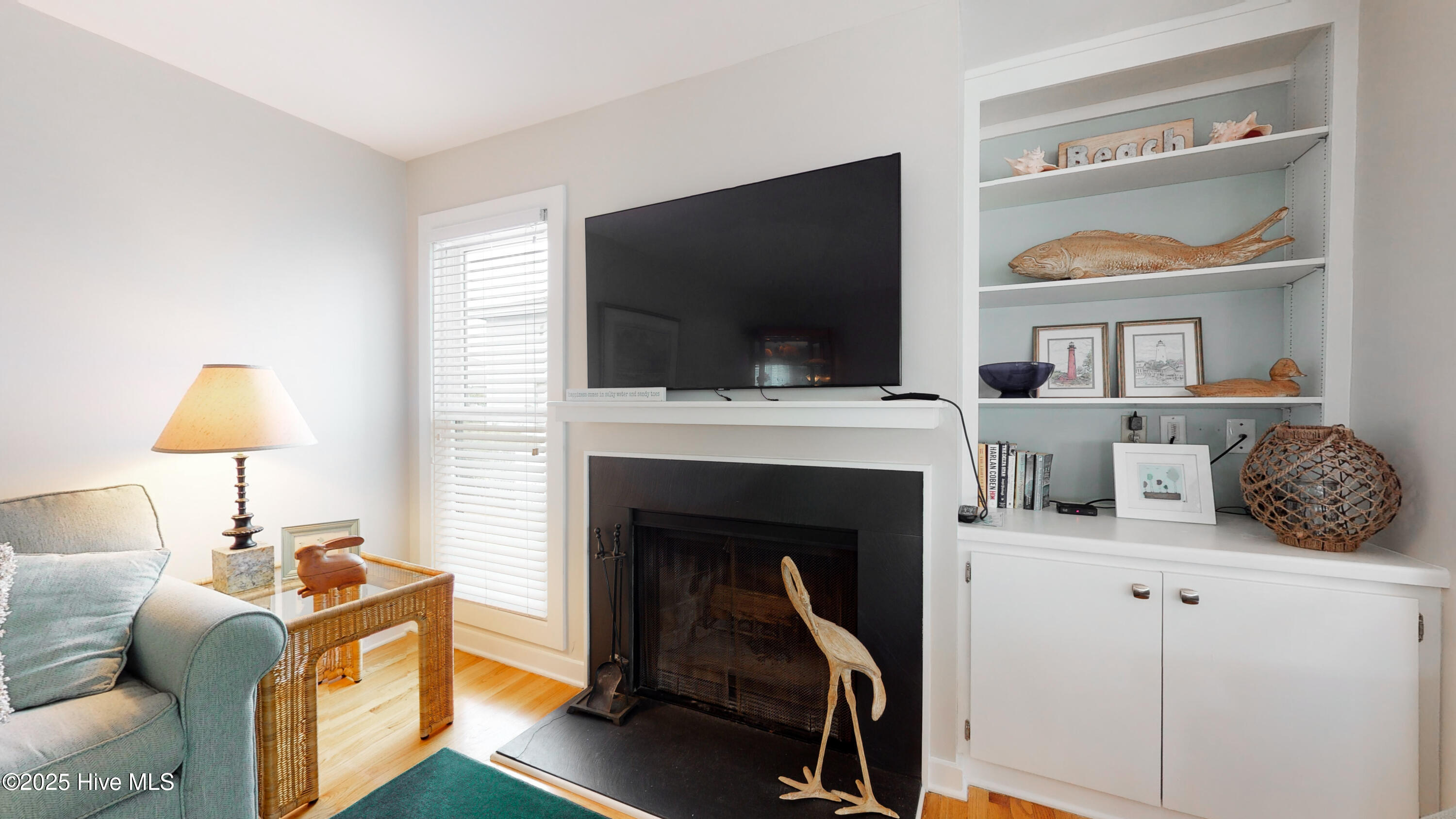 100532230 | Photo 51