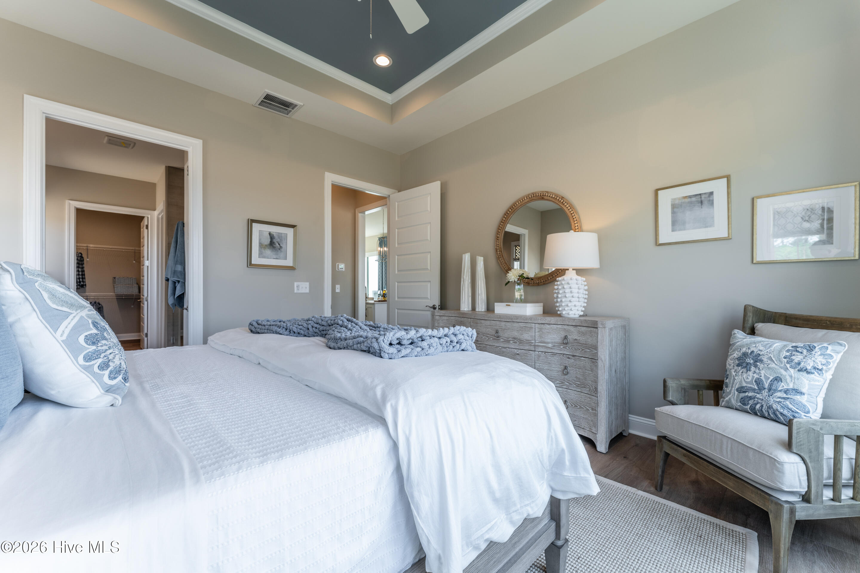 100568461 | Photo 14