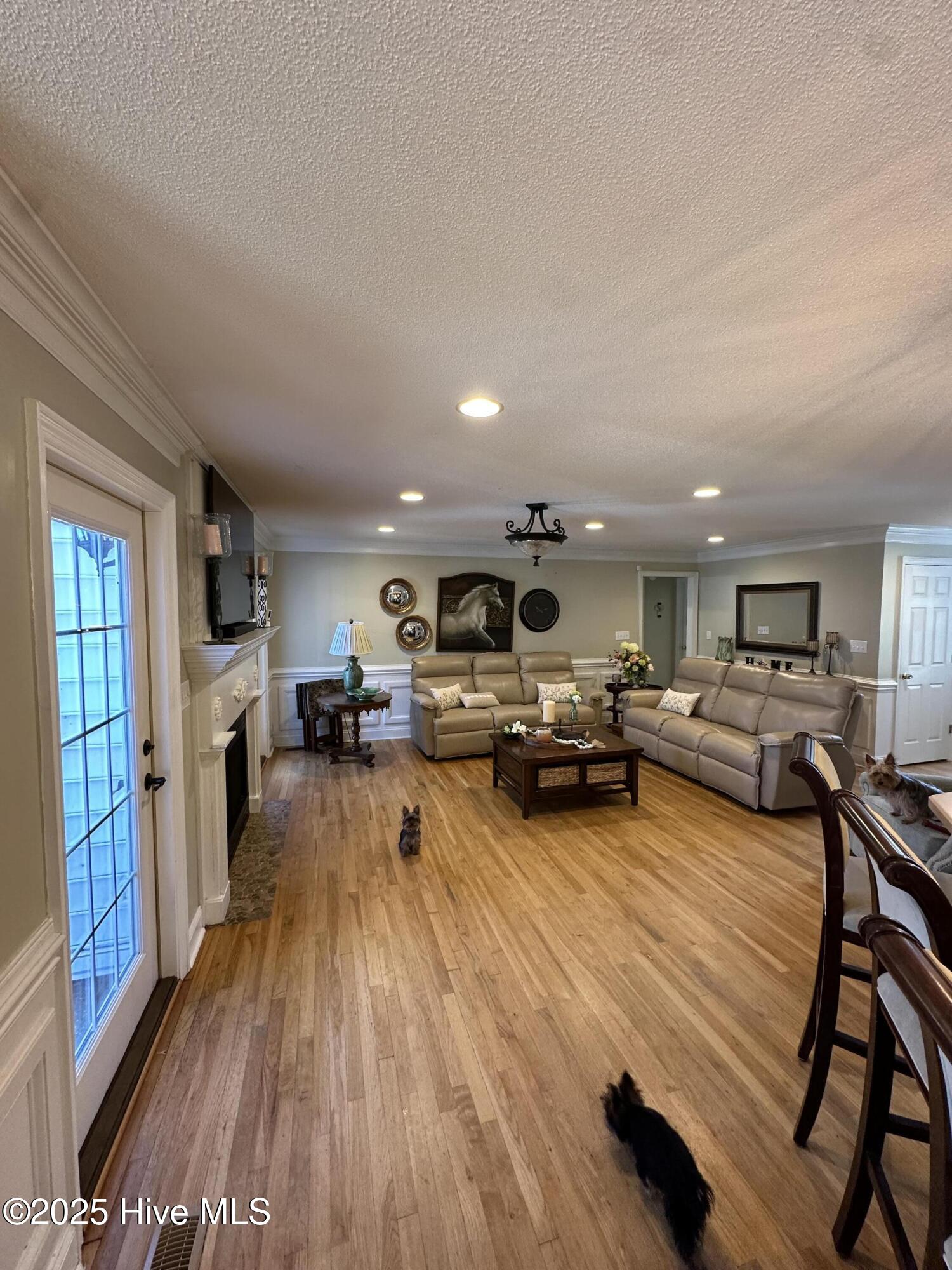 100514130 | Photo 29