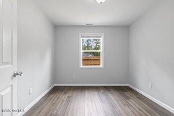 100570288 | Photo 16