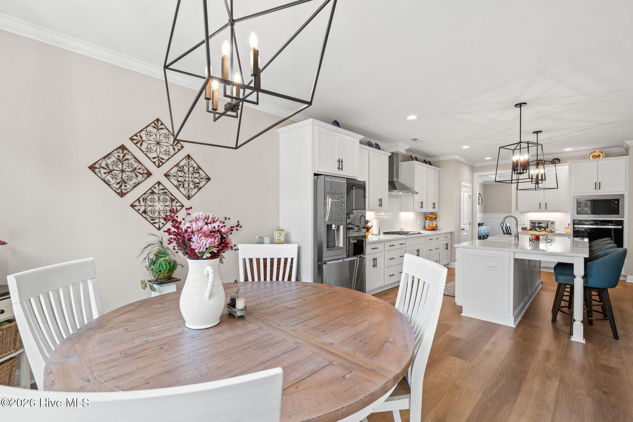 100564109 | Photo 13