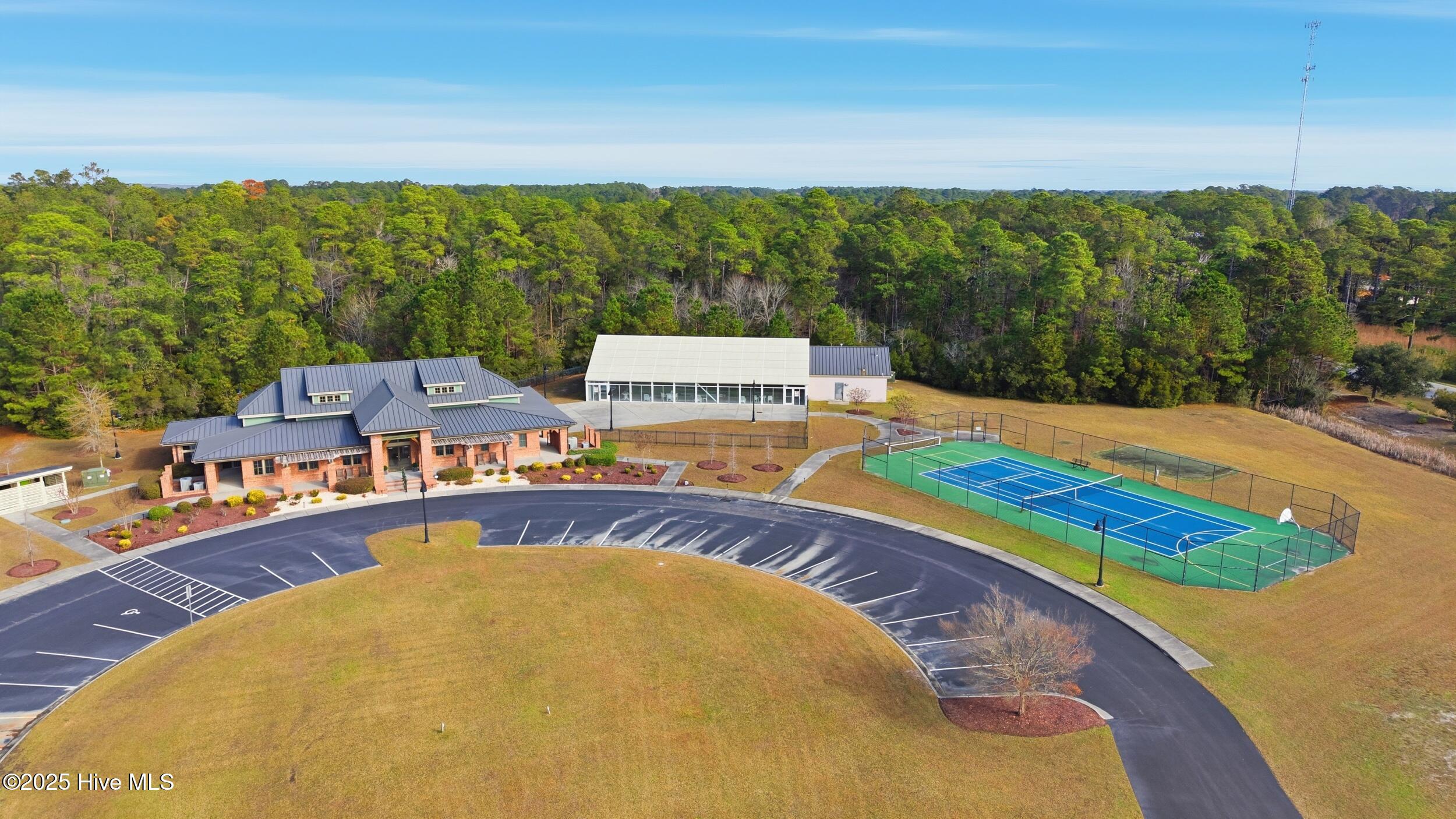 100544454 | Photo 39