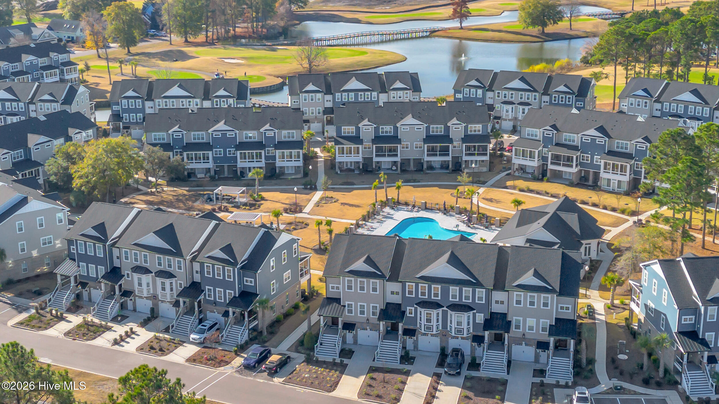 100564154 | Photo 54