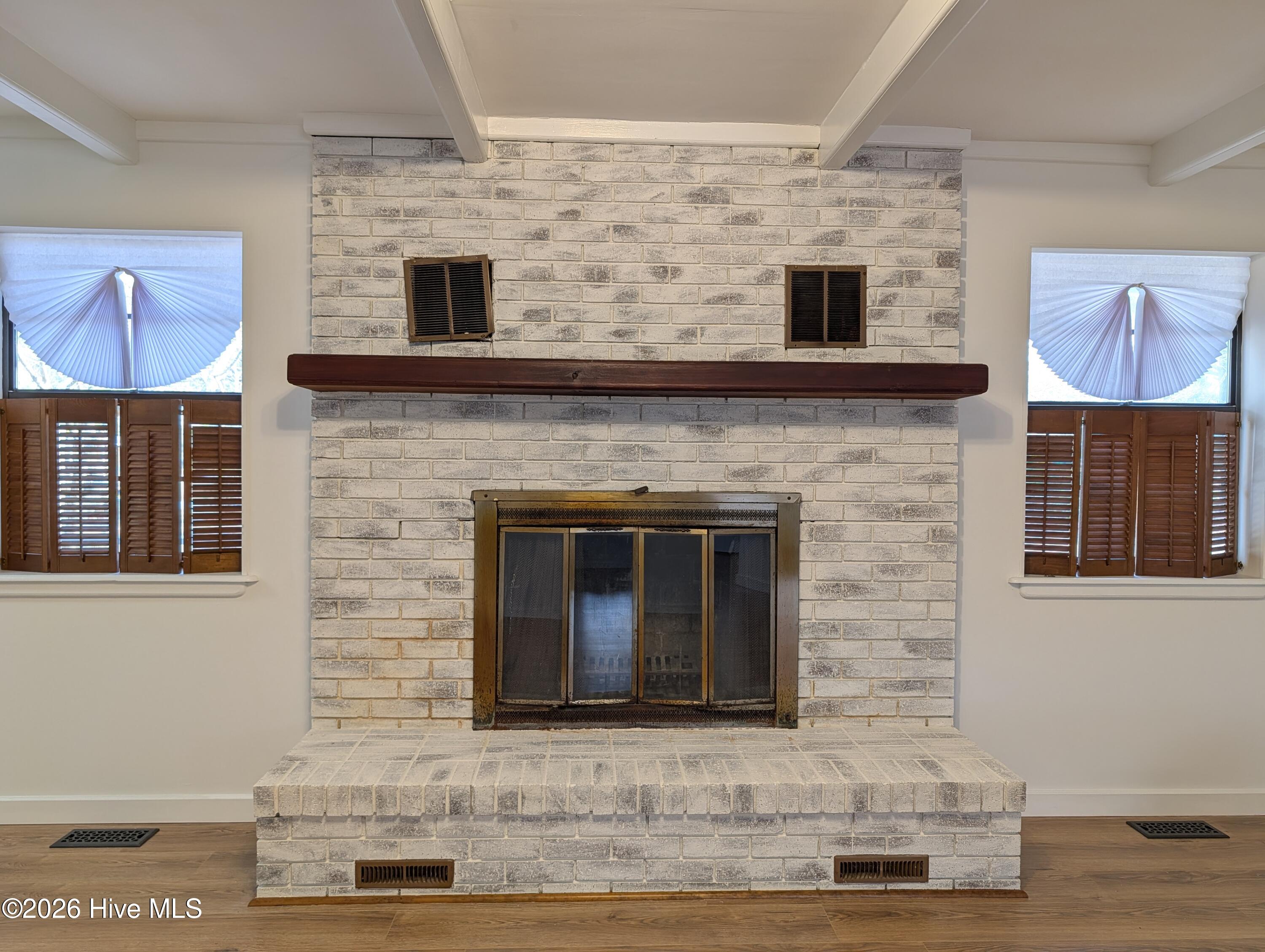 100541666 | Photo 30