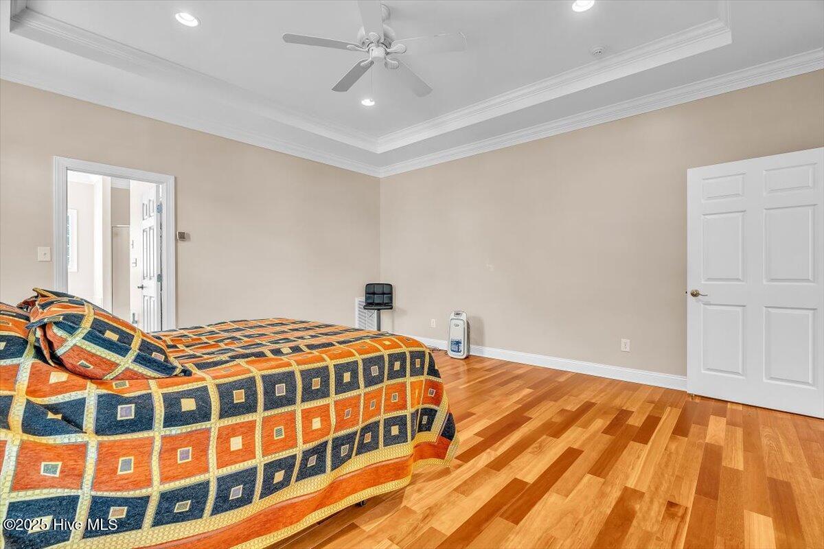 100534566 | Photo 48