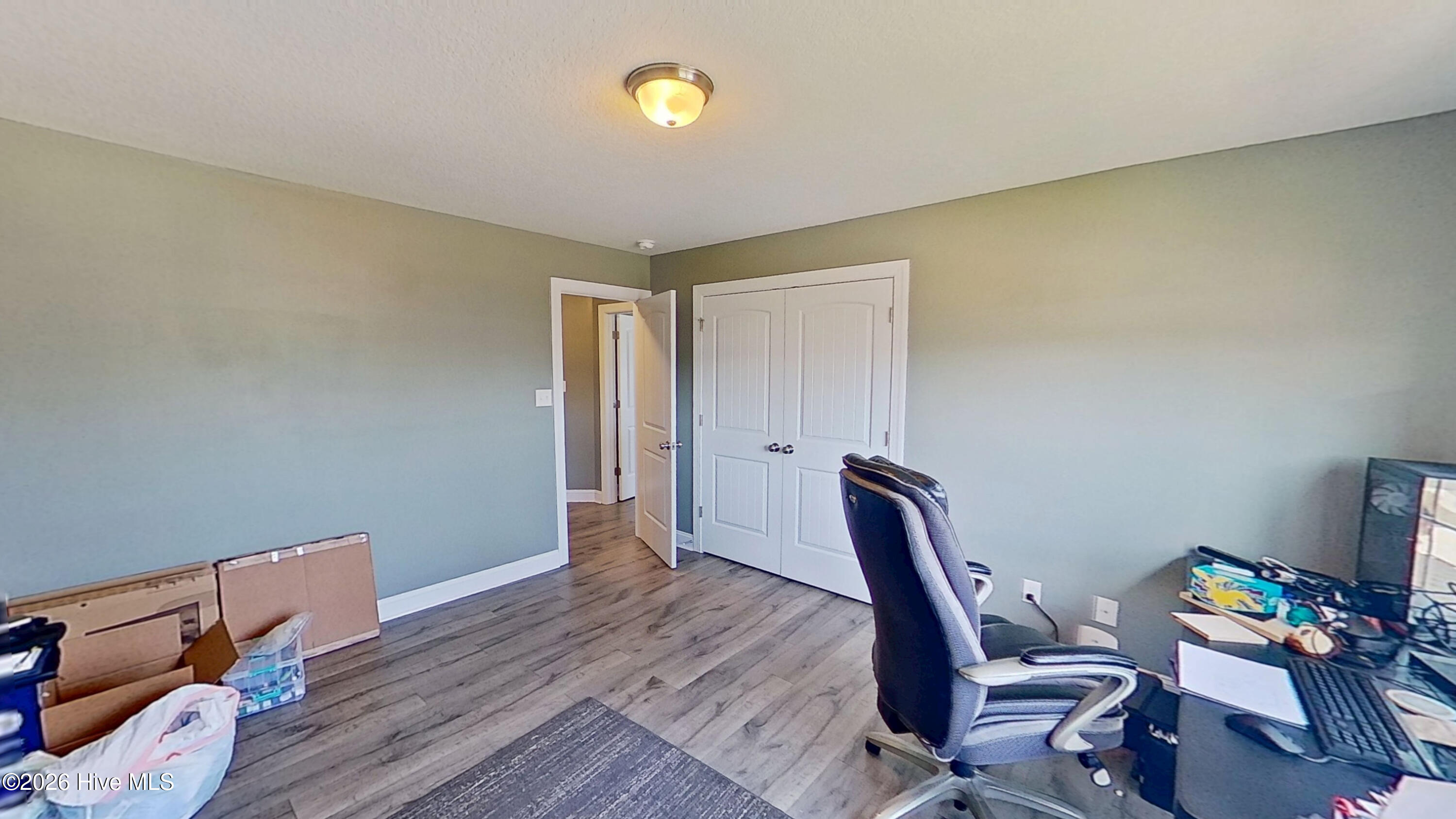 100566911 | Photo 20