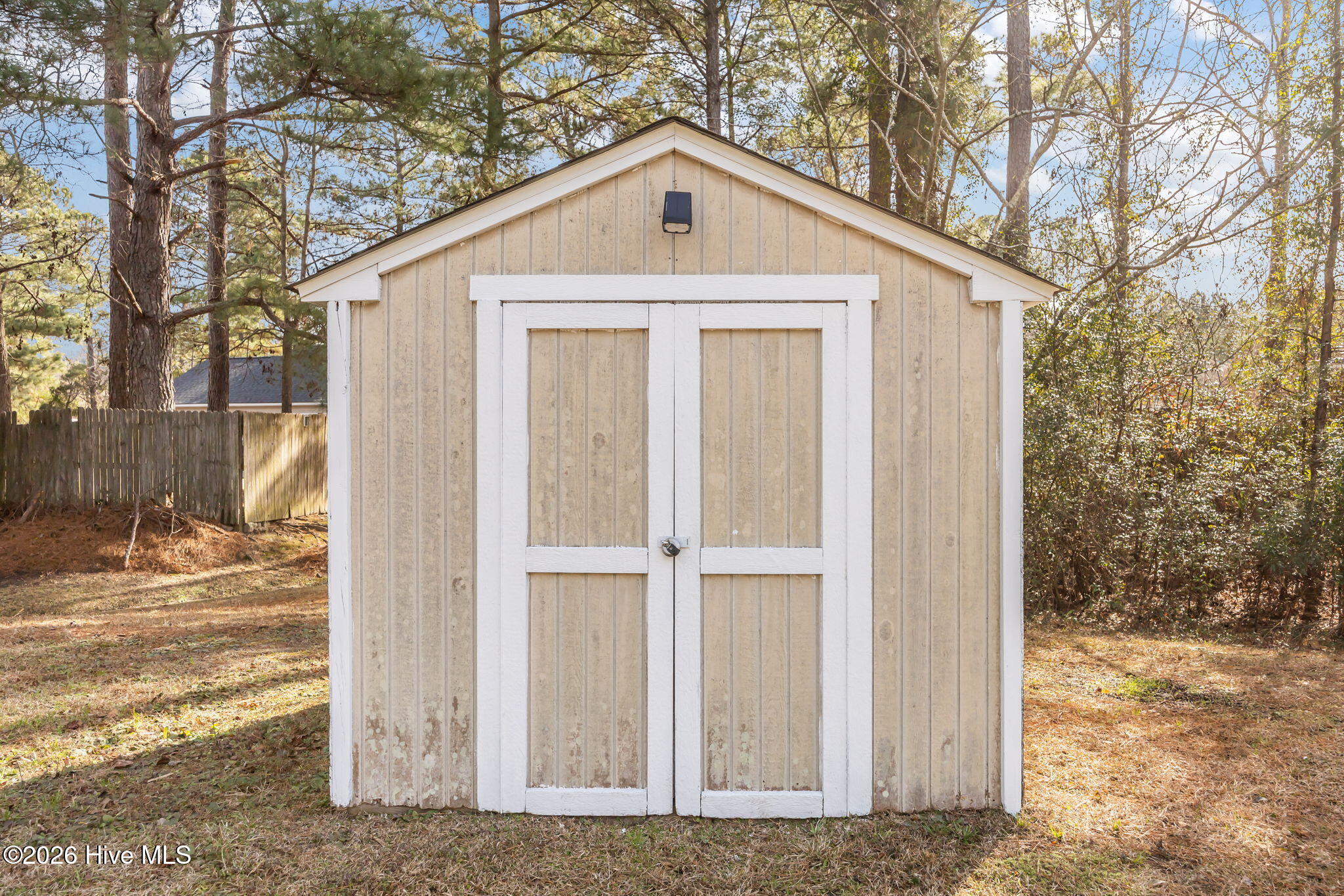 100550840 | Photo 41