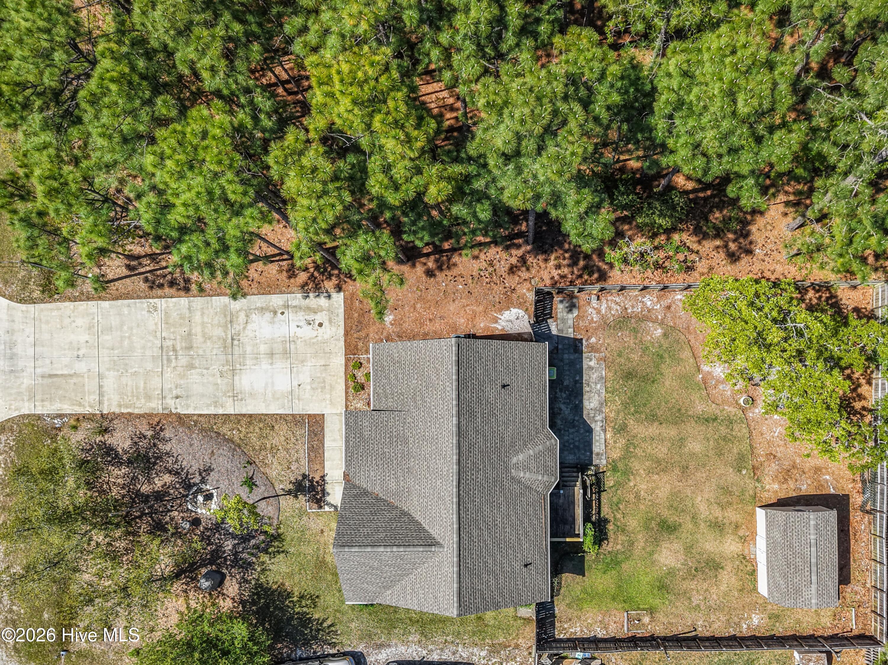 100569174 | Photo 38