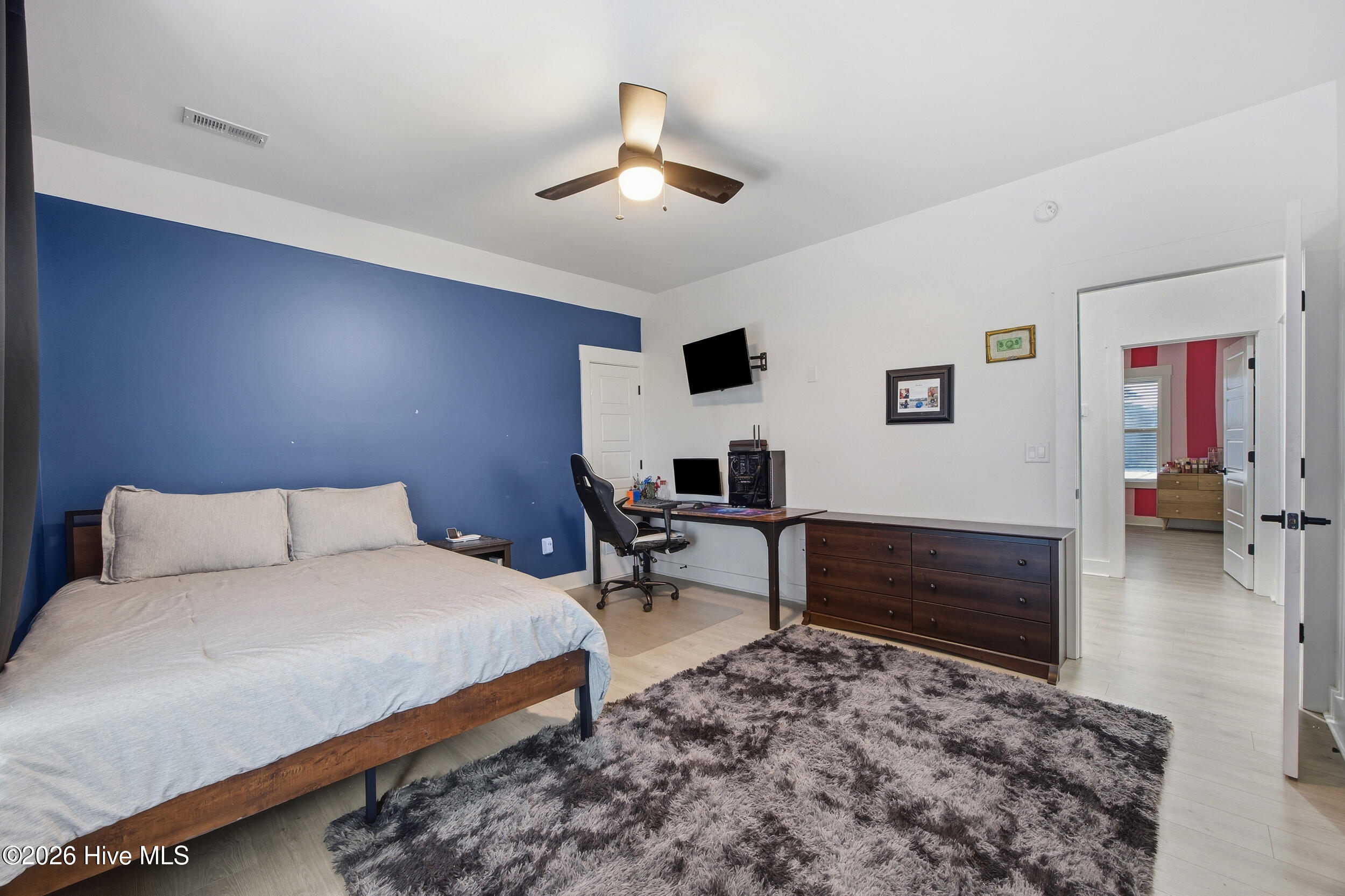 100558595 | Photo 59