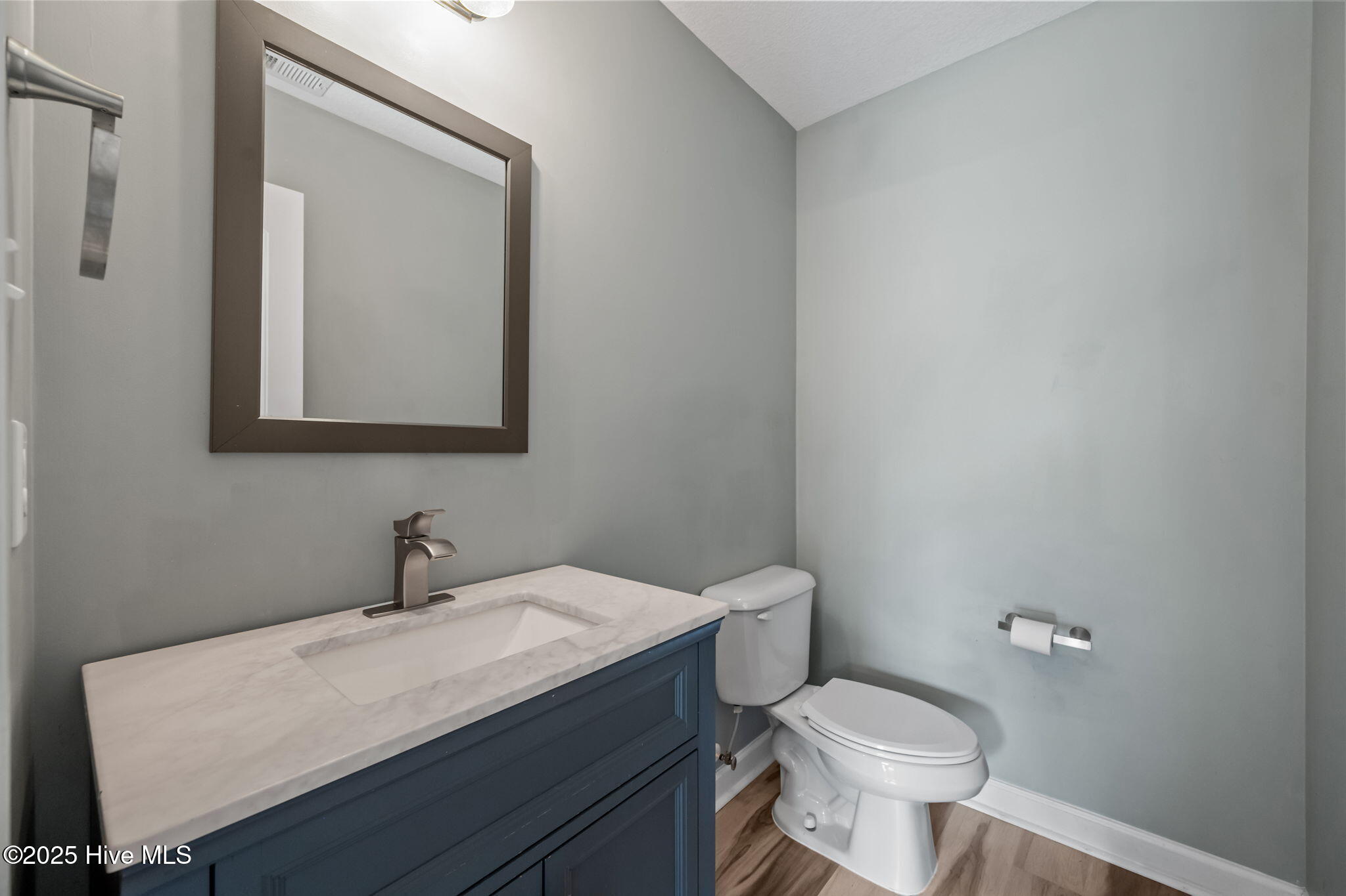 100546071 | Photo 33