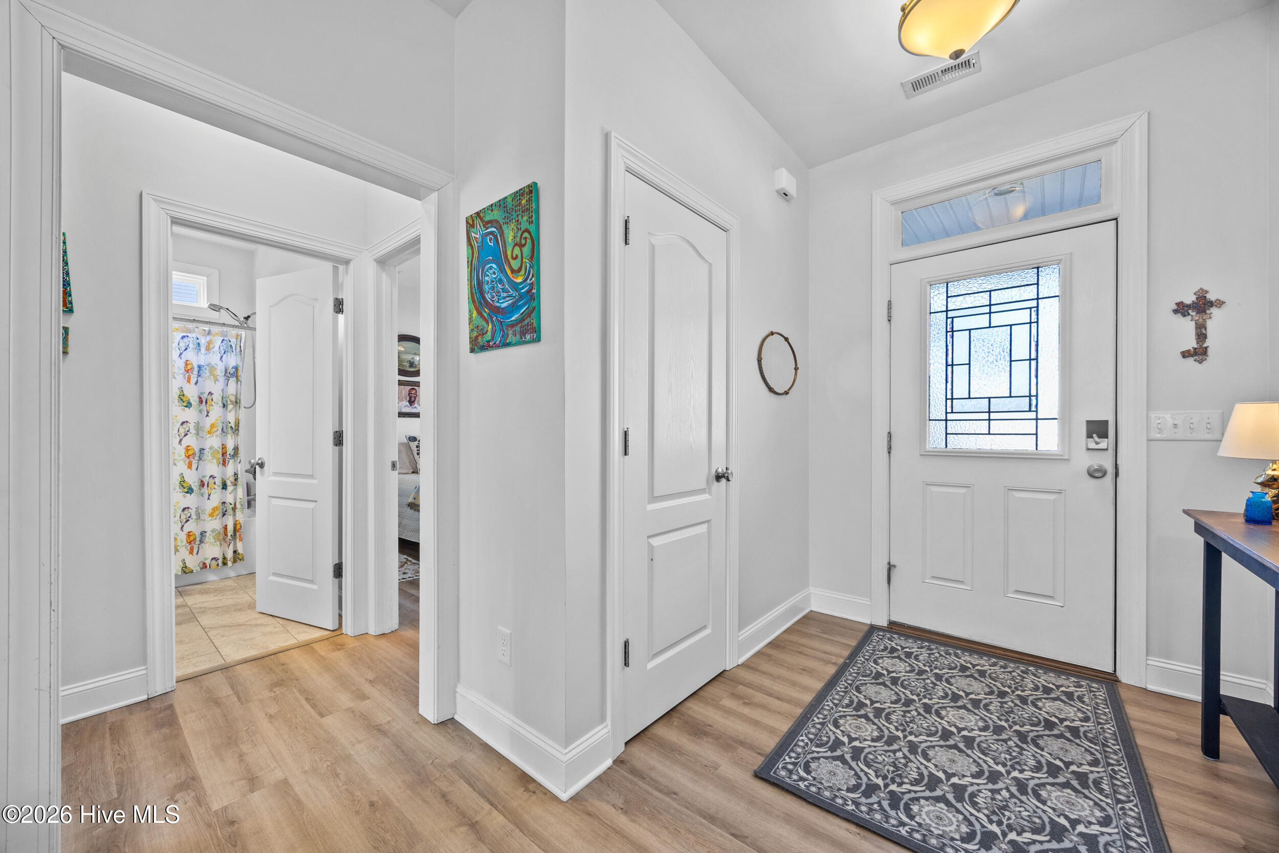 100553911 | Photo 23