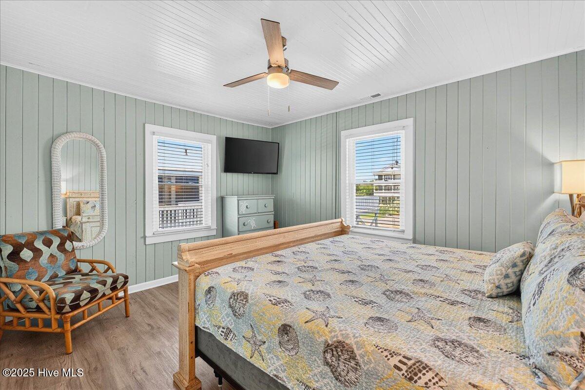 100527780 | Photo 22