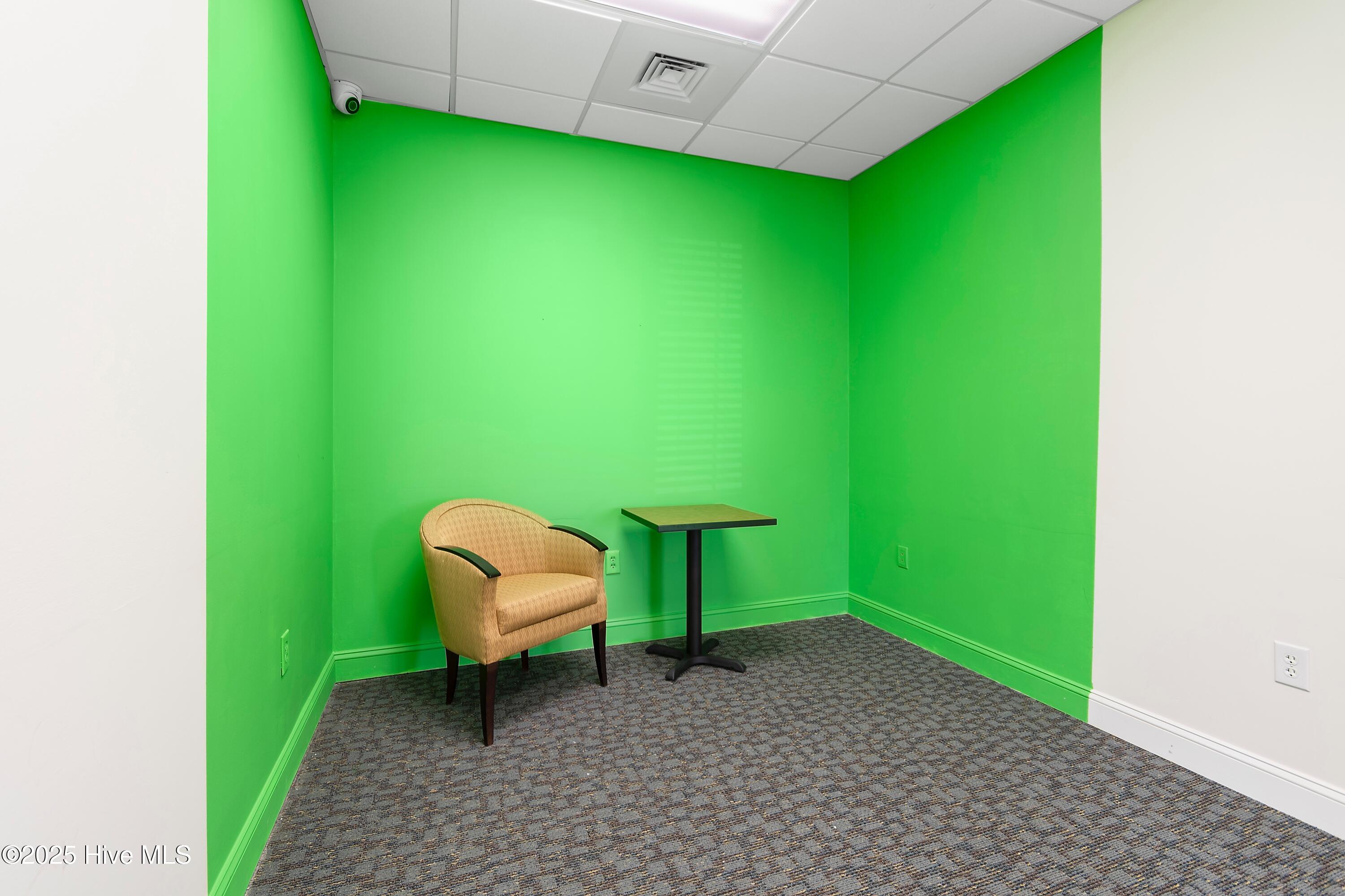 100491717 | Photo 29