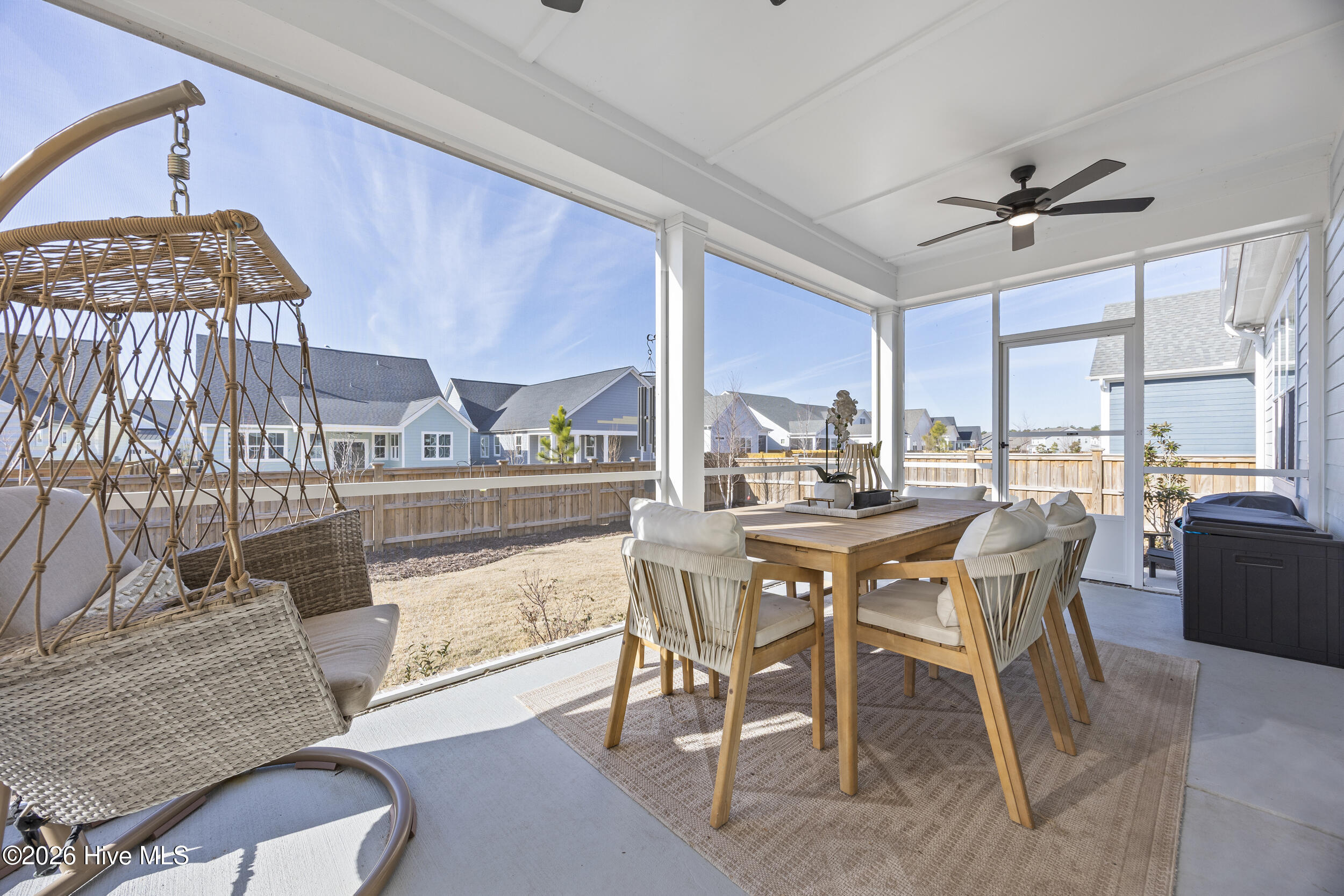 100552047 | Photo 18