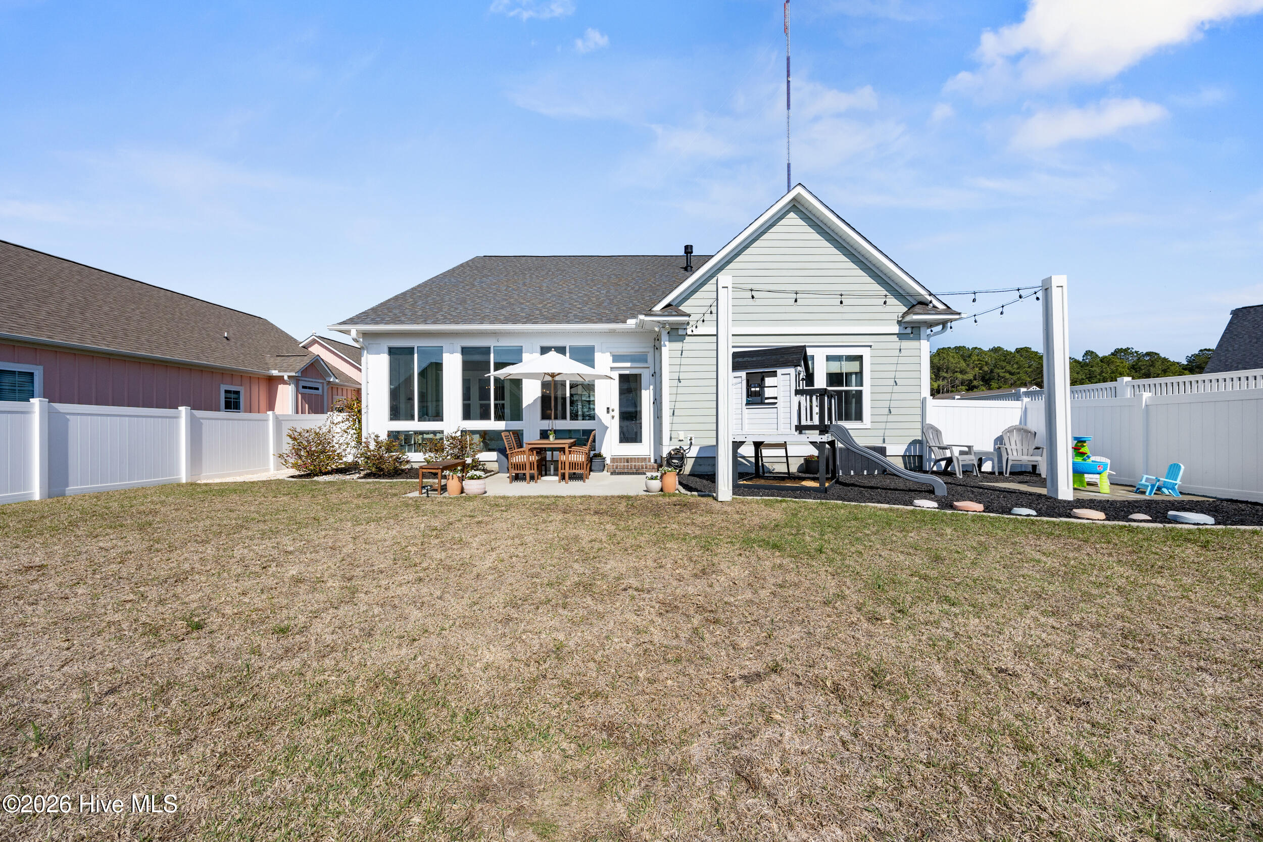 100559680 | Photo 38