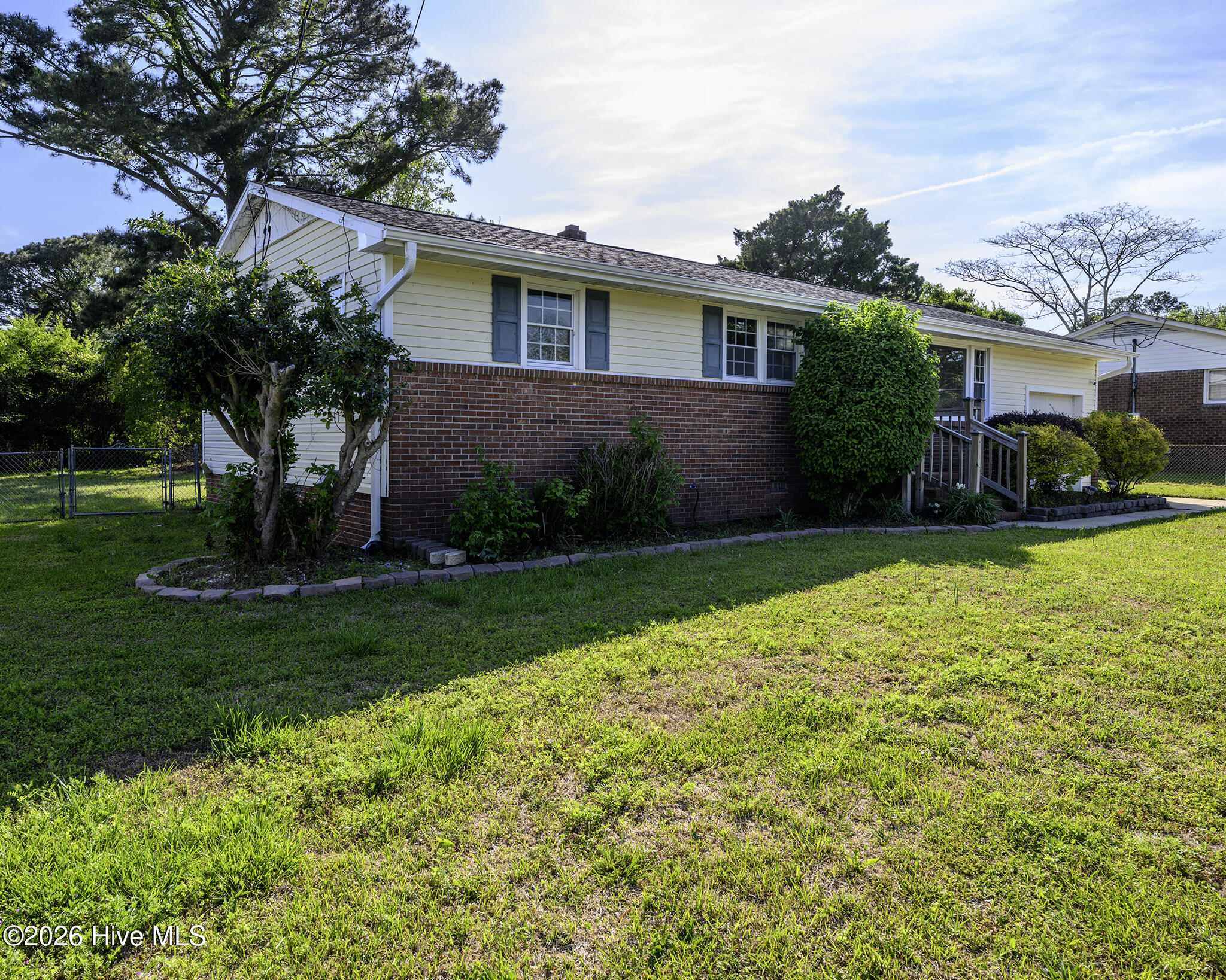 100567518 | Photo 28