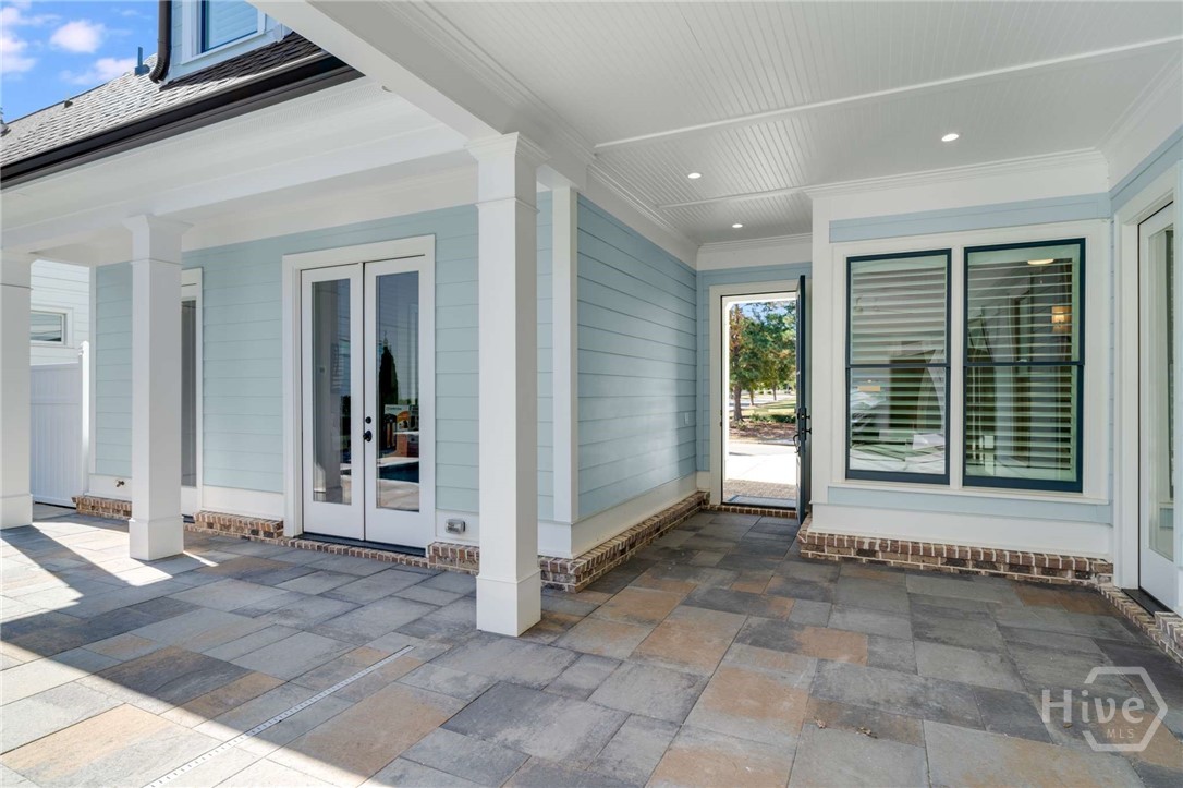 LOTS OF COVERED AREAS TO RELAX !