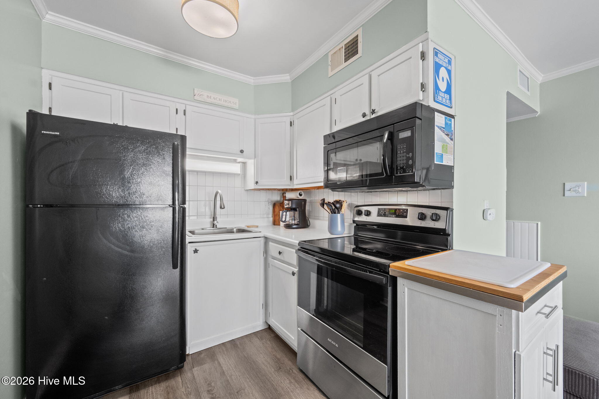 100559924 | Photo 12