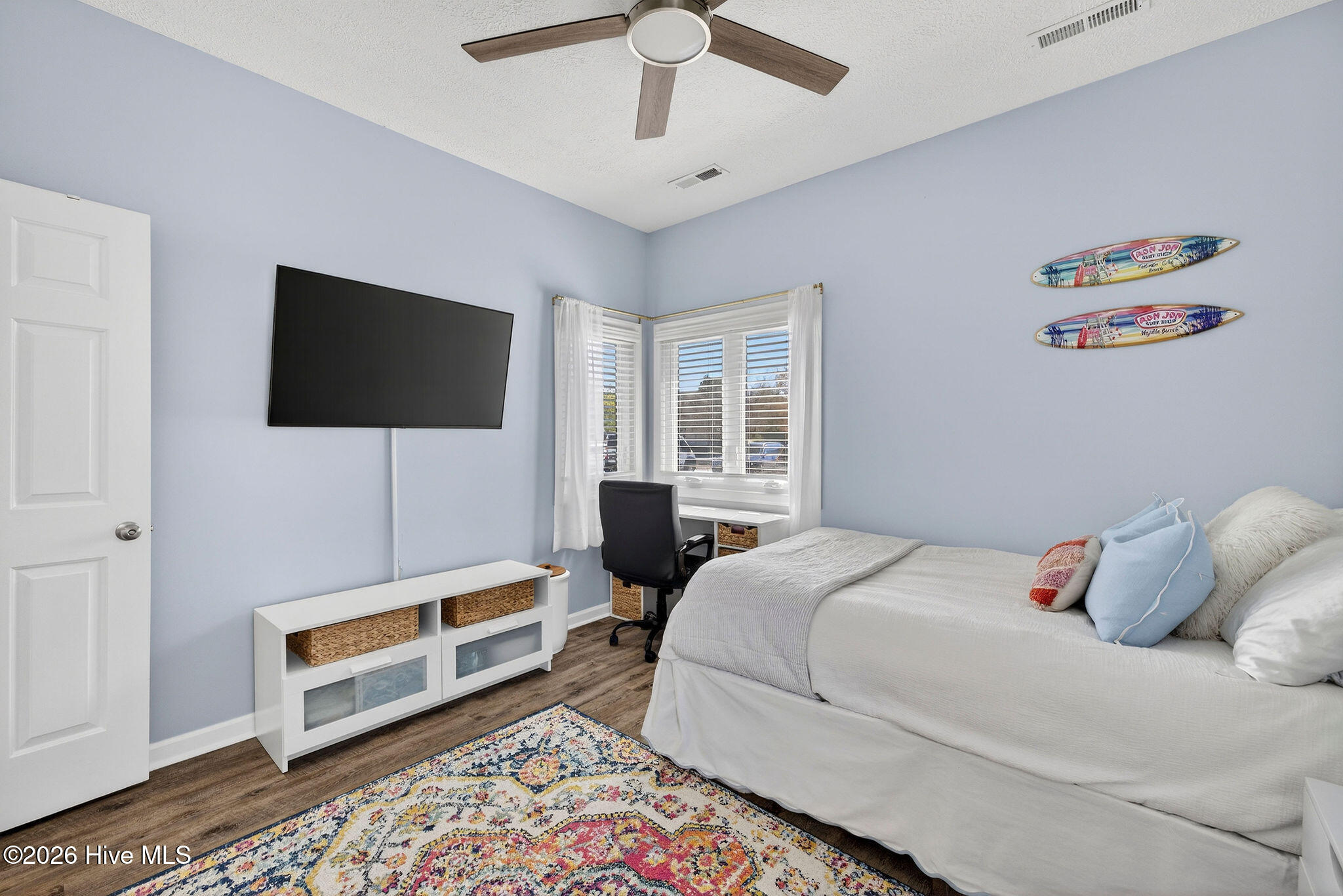 100562760 | Photo 10