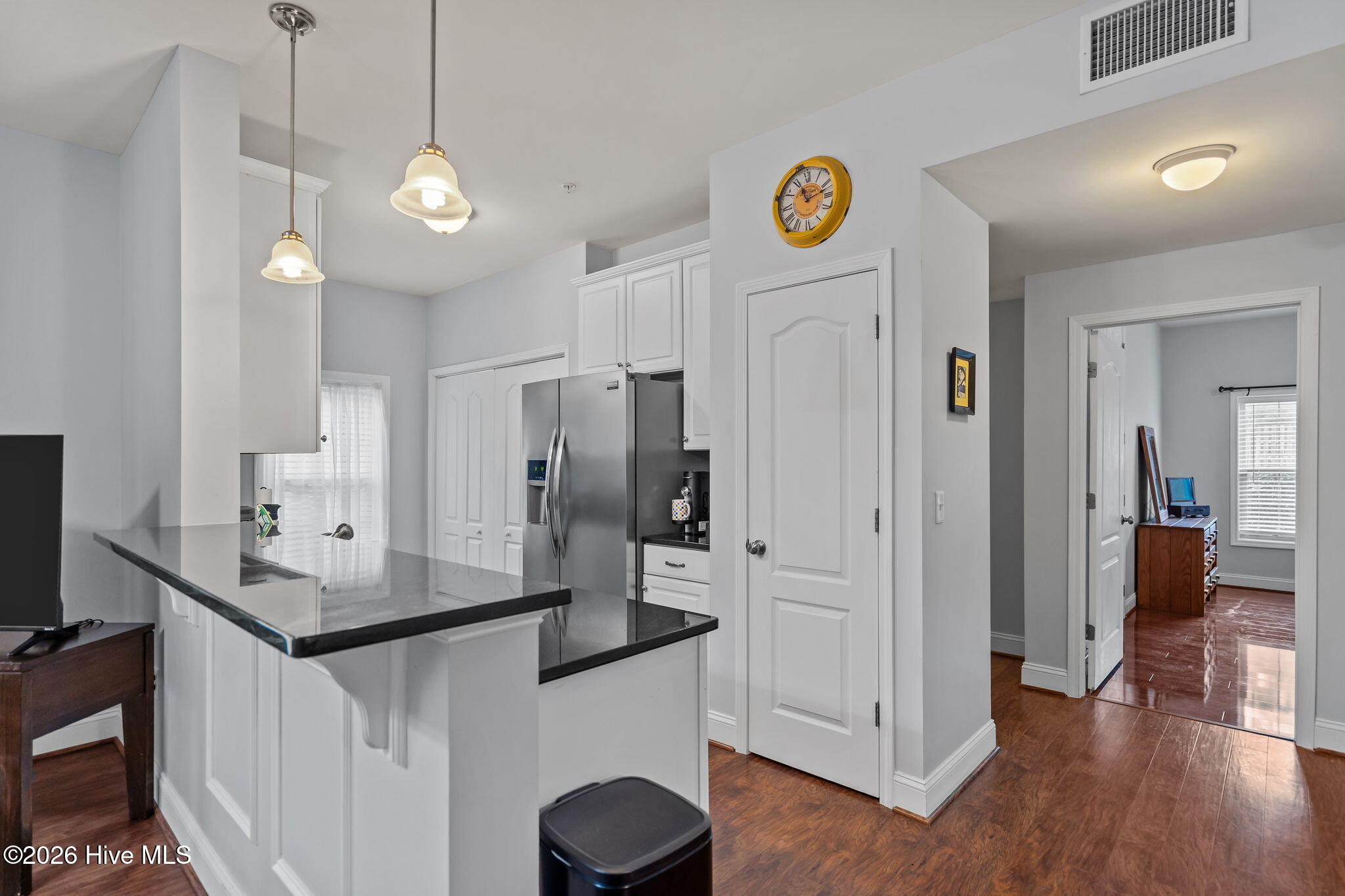 100558292 | Photo 20