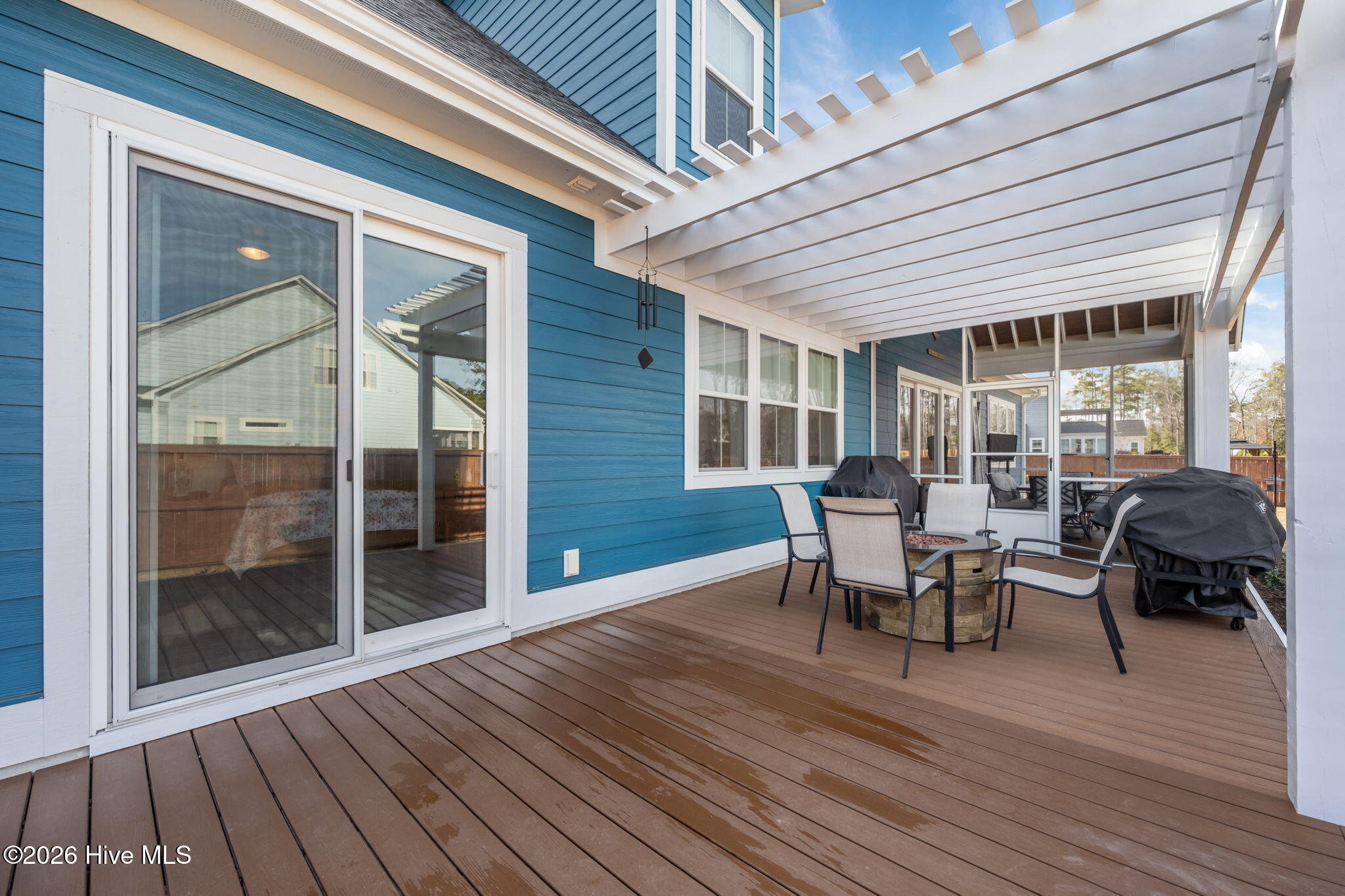 100555870 | Photo 52