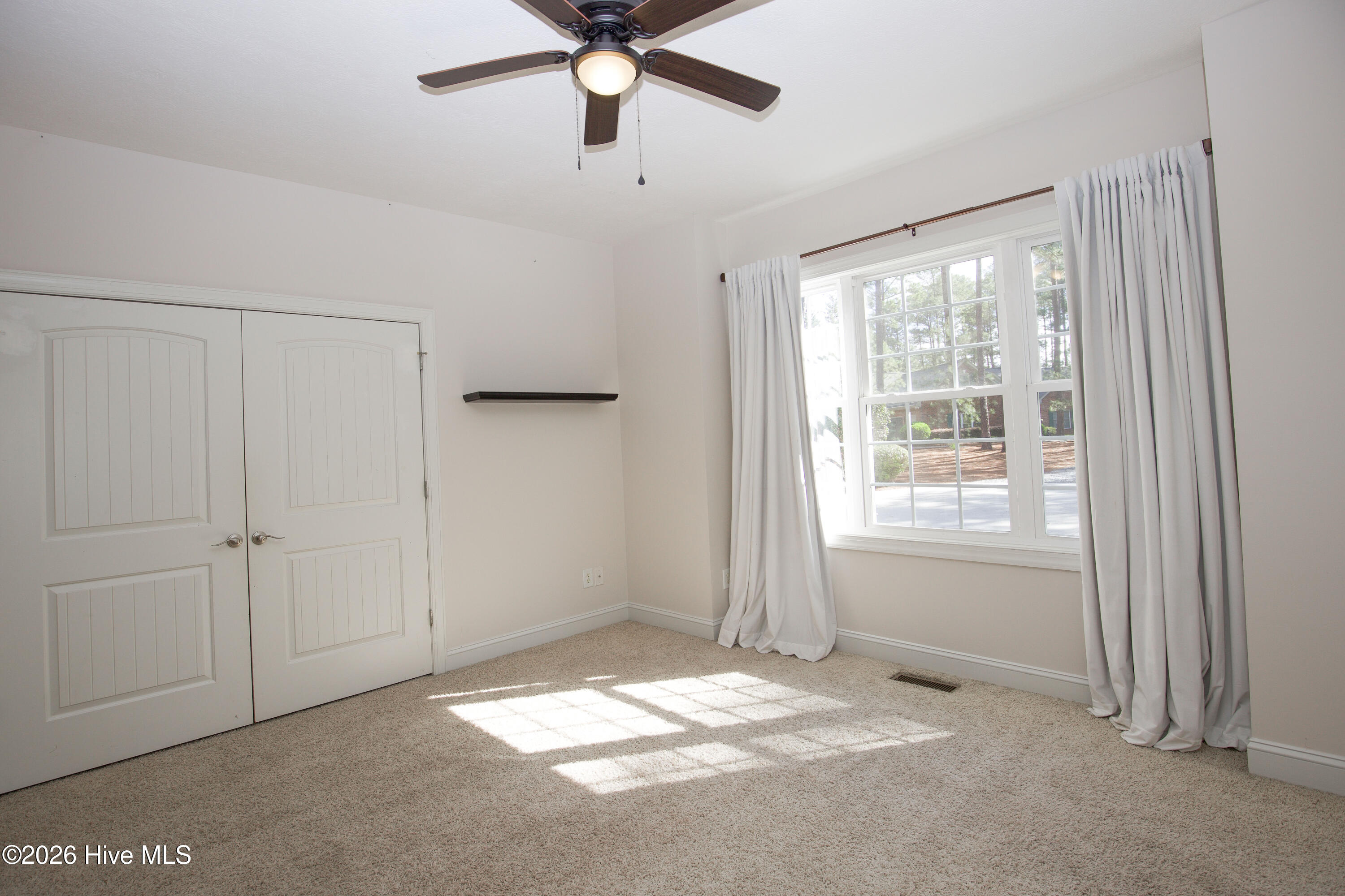 16 Montrose Ct-51