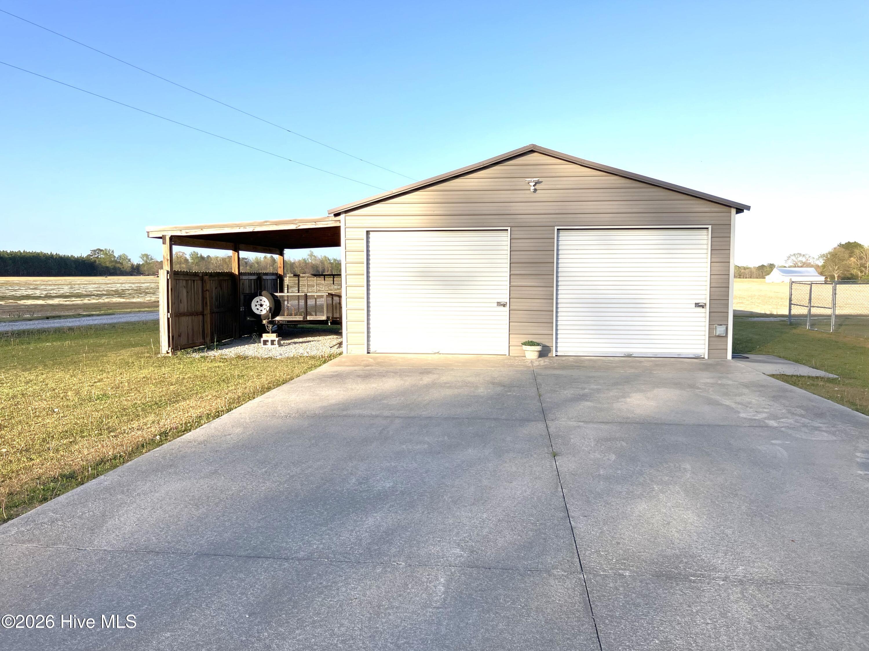 1406 White Oak River Road,Maysville
