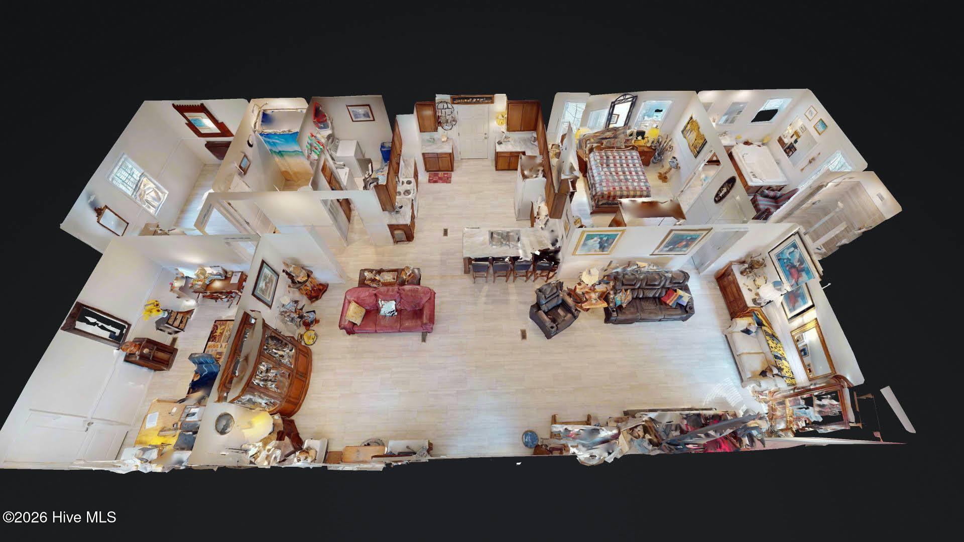 100567177 | Photo 34