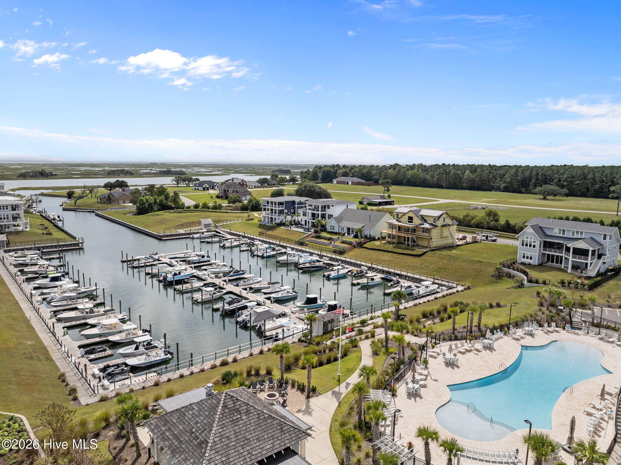 100567182 | Photo 12