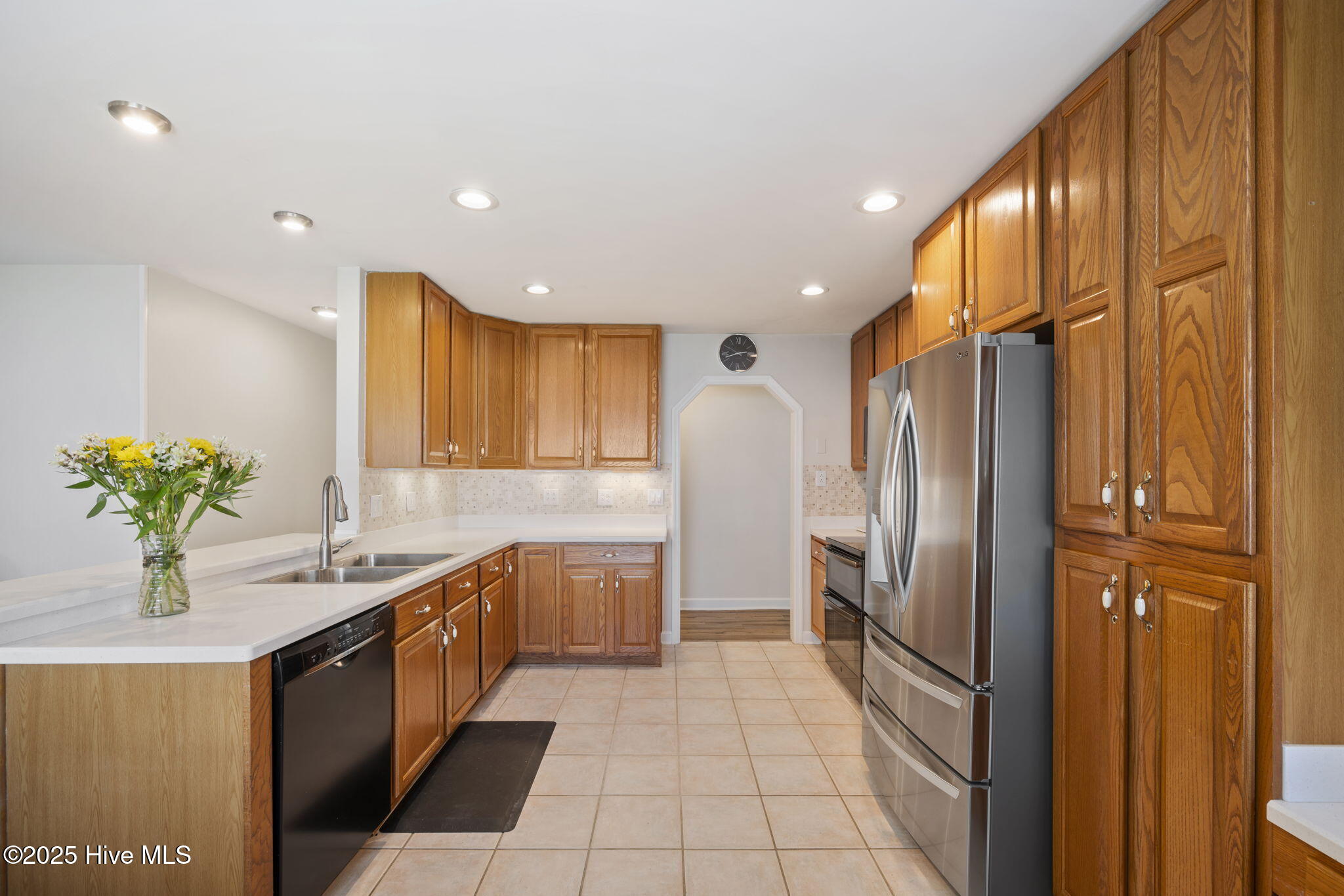 100523425 | Photo 11