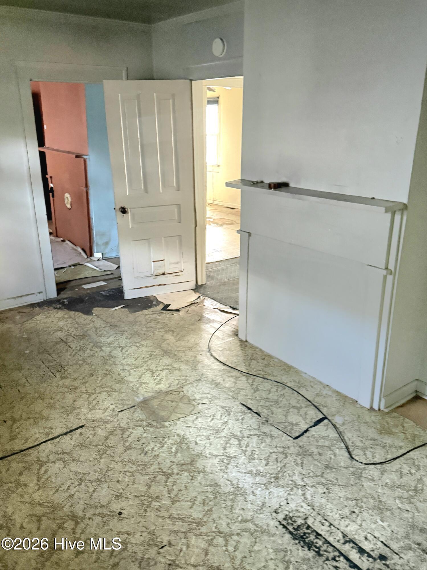 100565154 | Photo 14