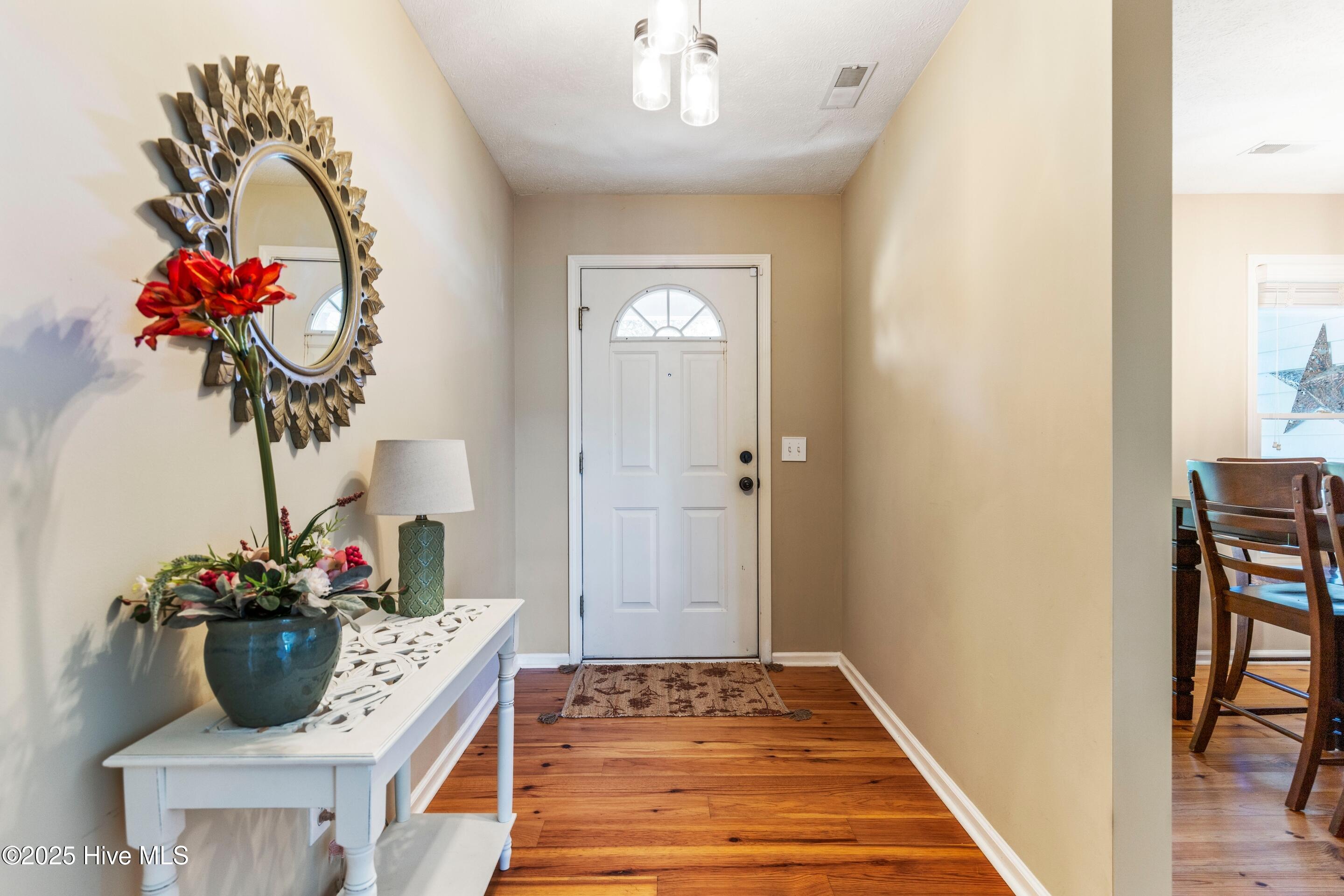 1302 Grove Point Road, Wilmington, NC 28409 – photo 20: mls-IMG_7728