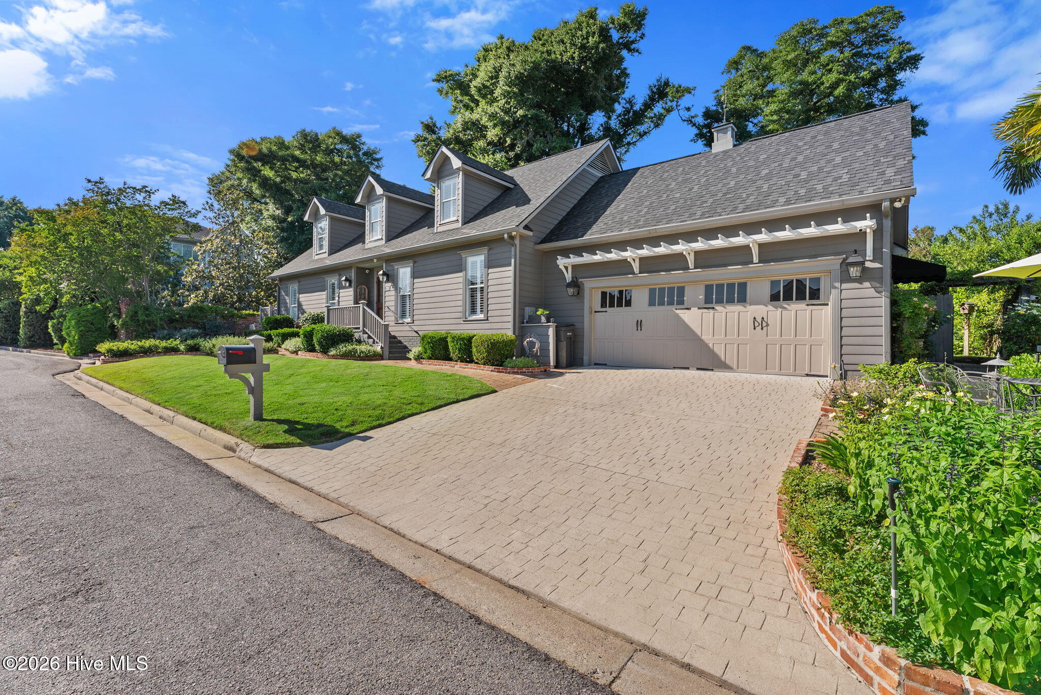 2 Car Garage