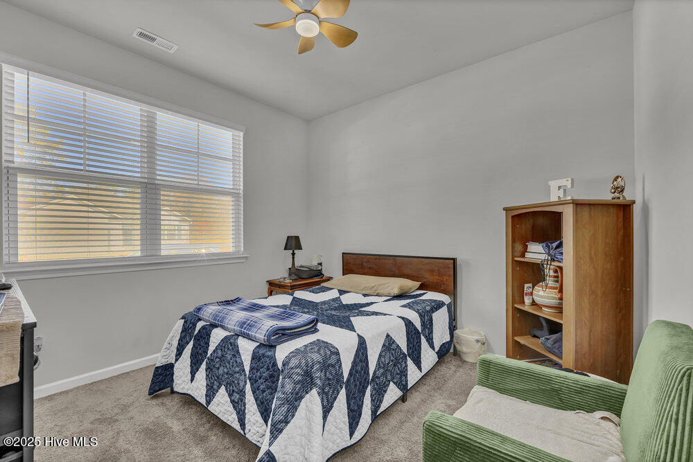 100542471 | Photo 11