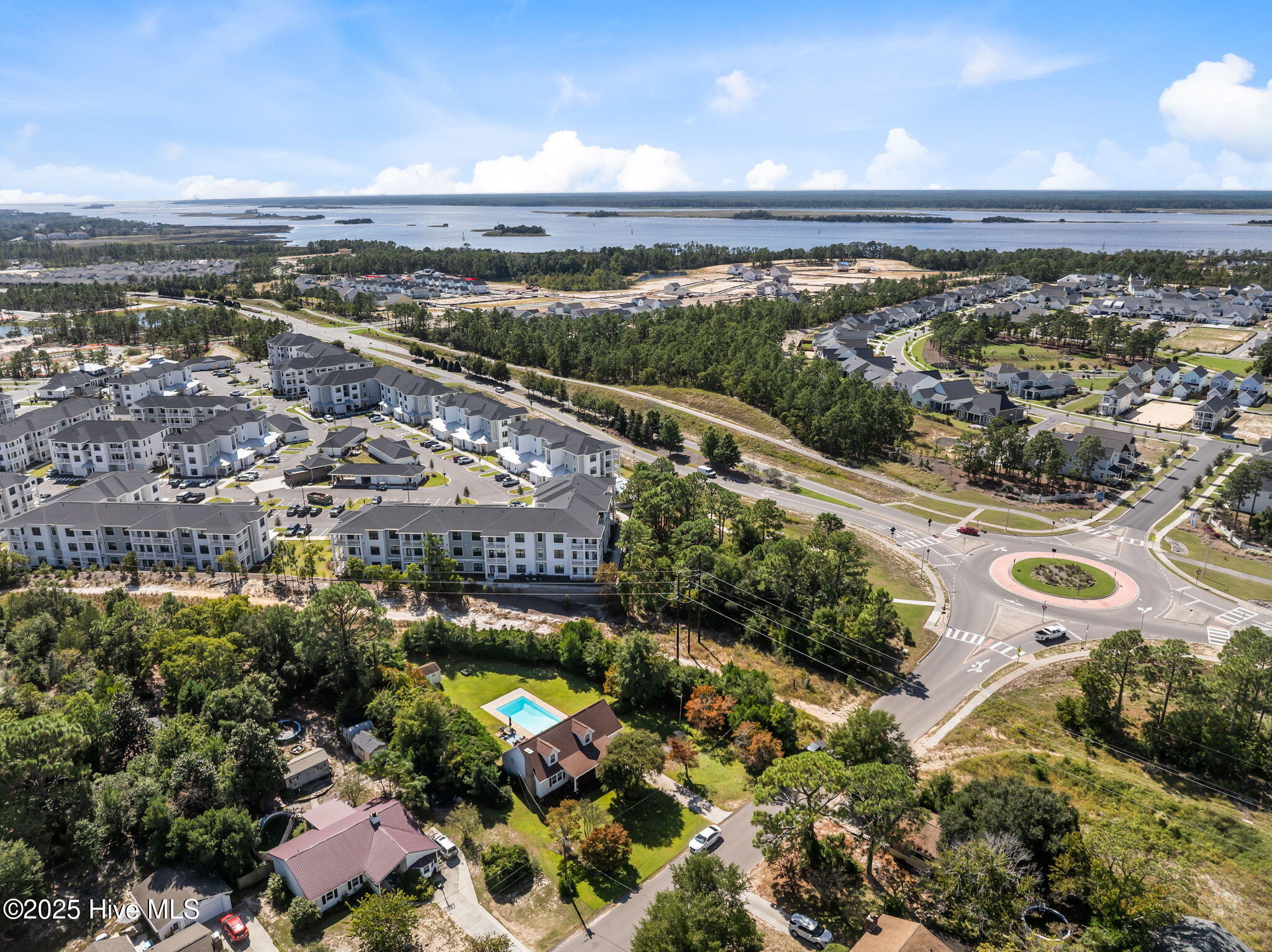 100551832 | Photo 48