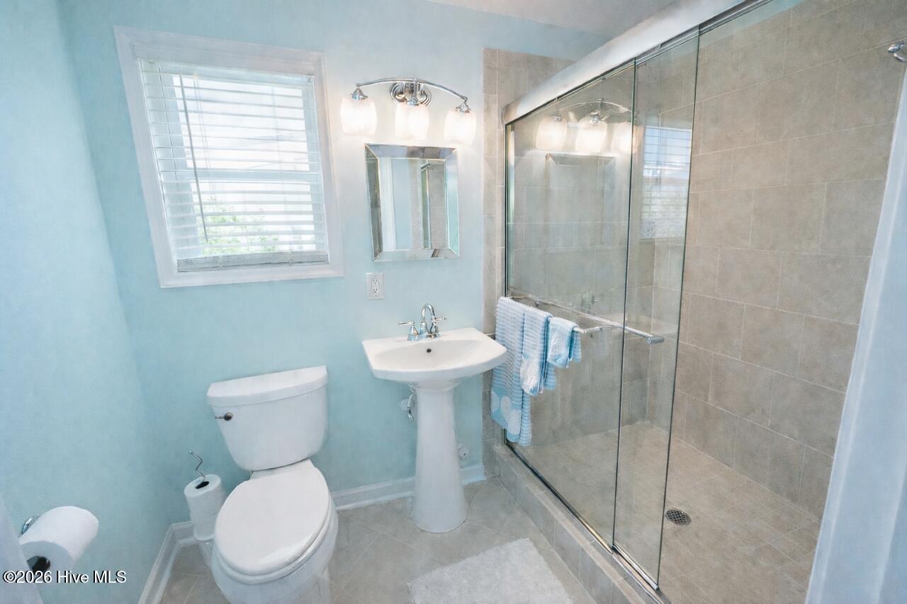 100561517 | Photo 10