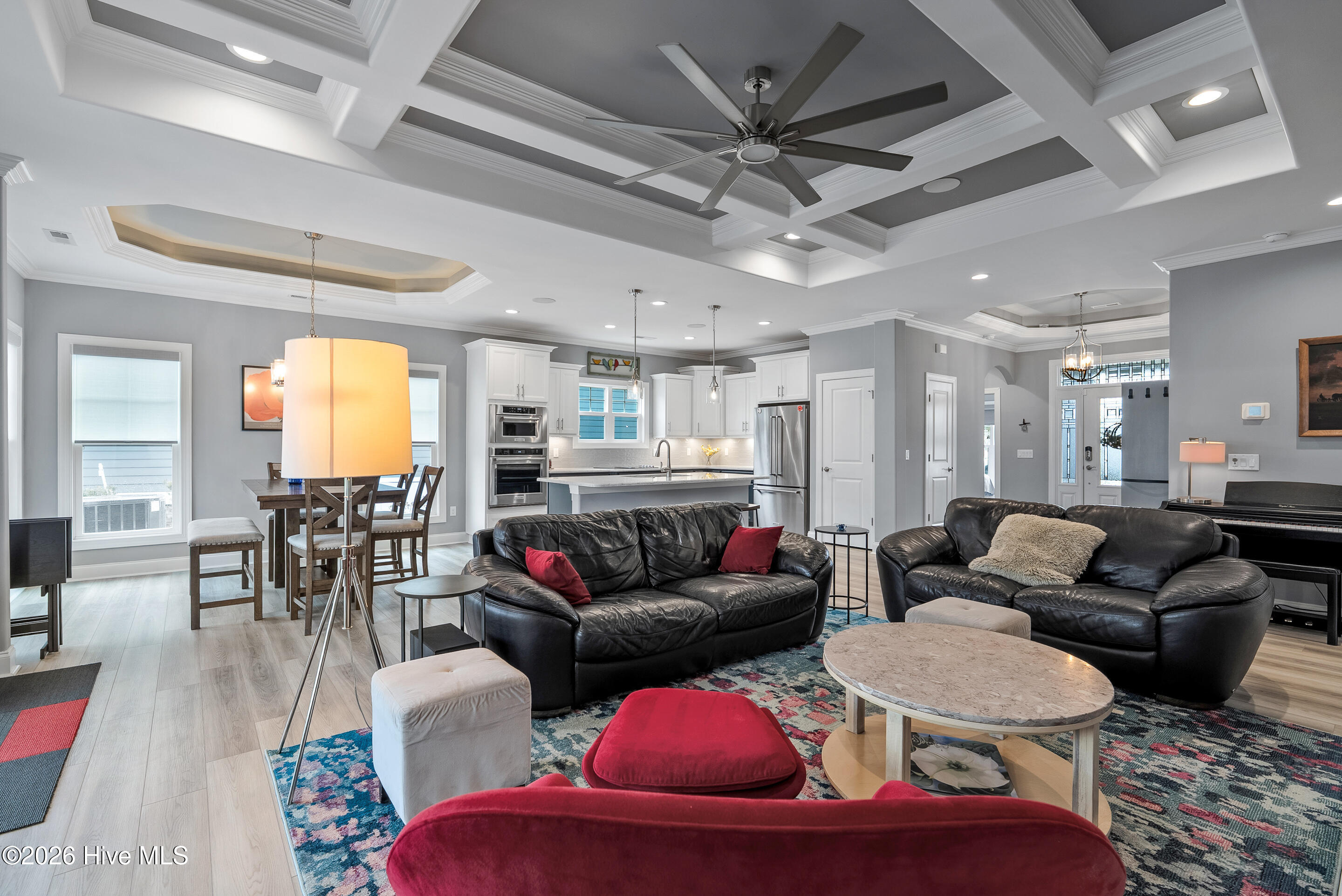 100559737 | Photo 14