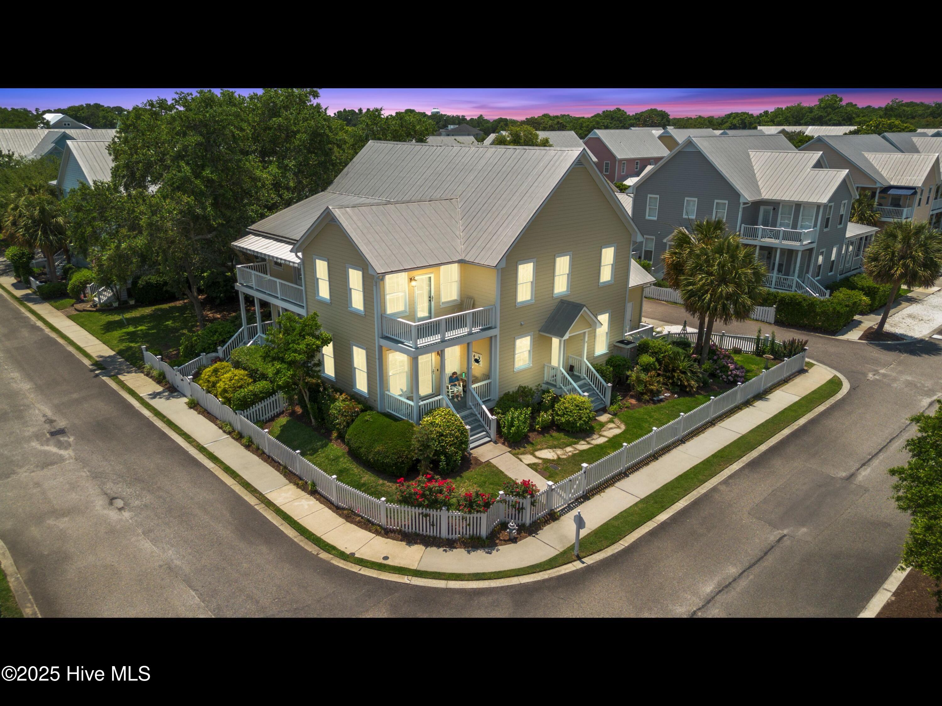 100511839 | Photo 20